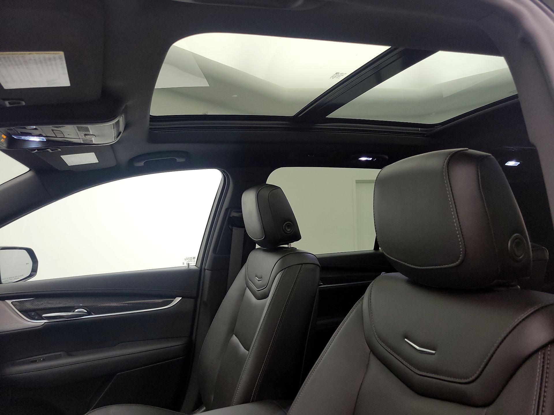 Thumbnail: 2024 Cadillac XT6 - 20