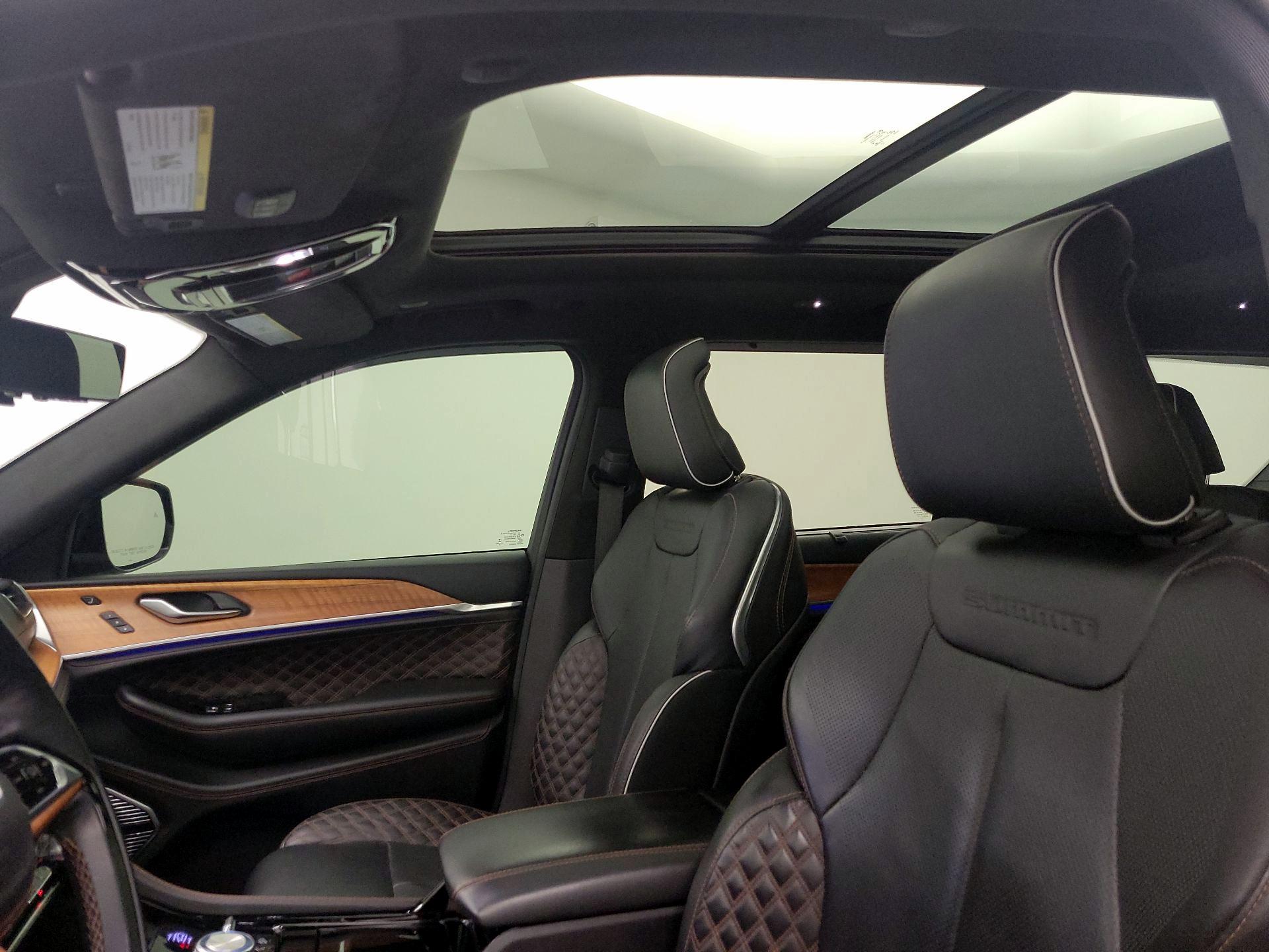 Thumbnail: 2021 Jeep Grand Cherokee L - 20