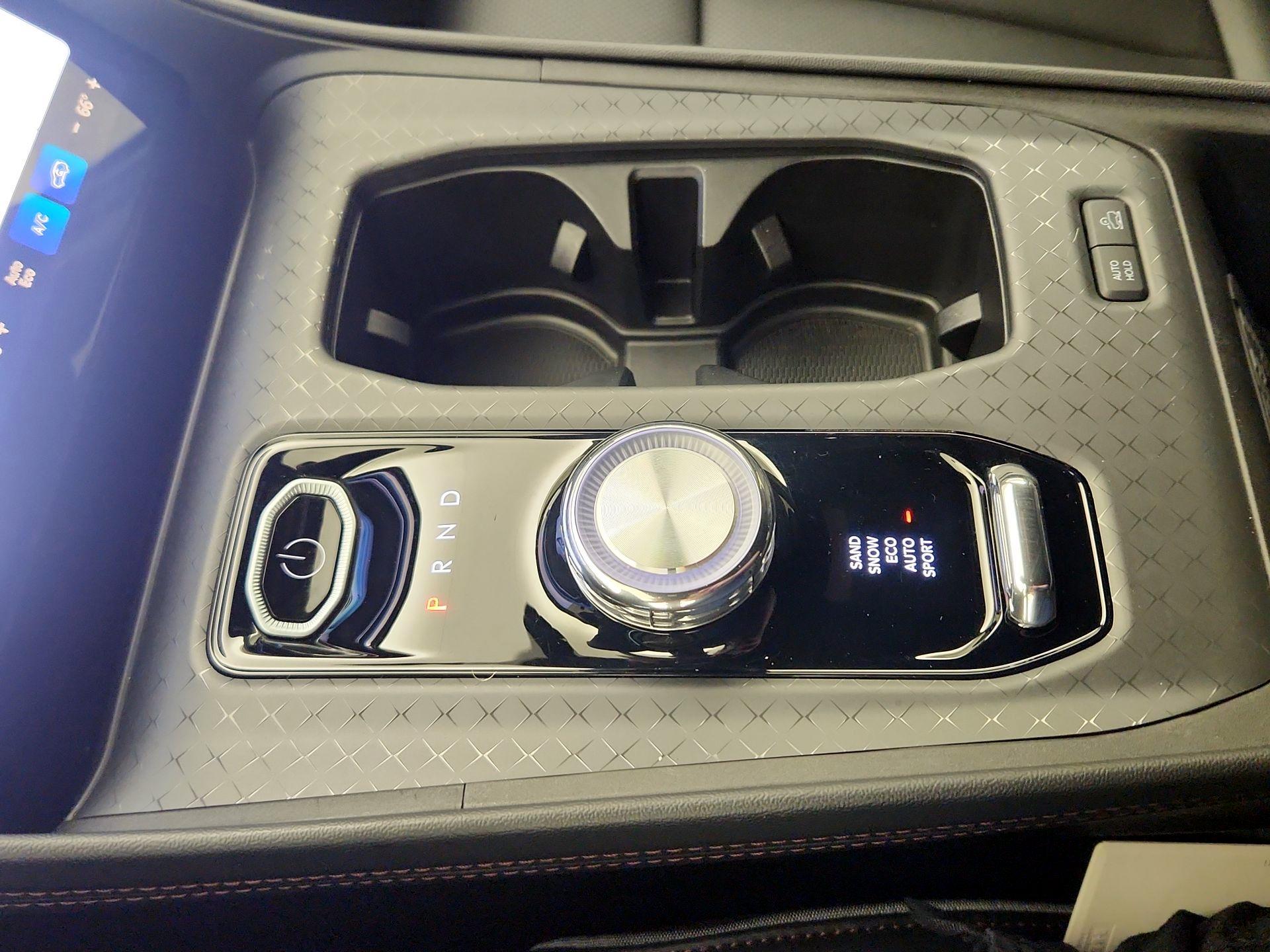 Thumbnail: 2025 Jeep Wagoneer S - 18