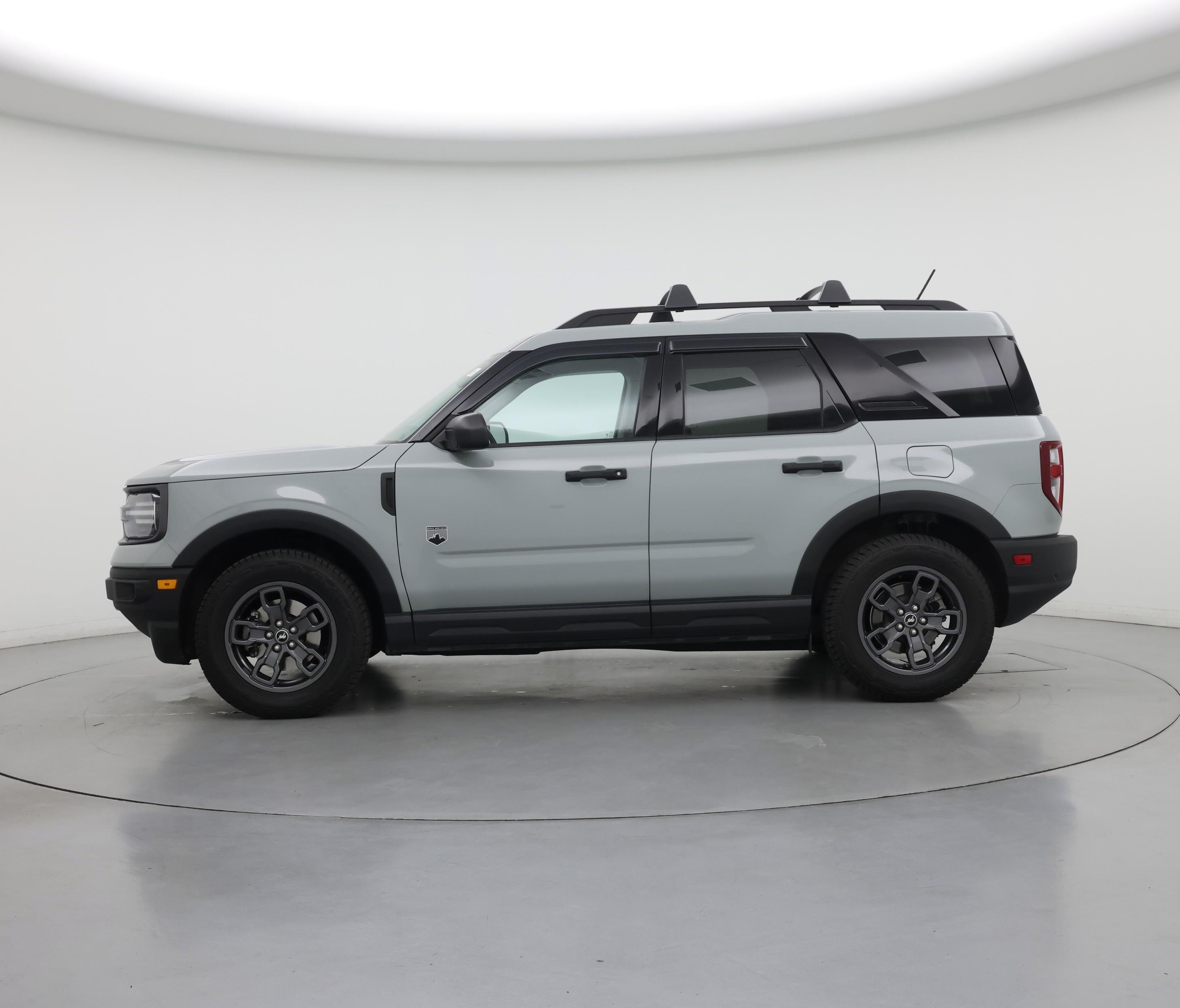 Thumbnail: 2022 Ford Bronco Sport - 3
