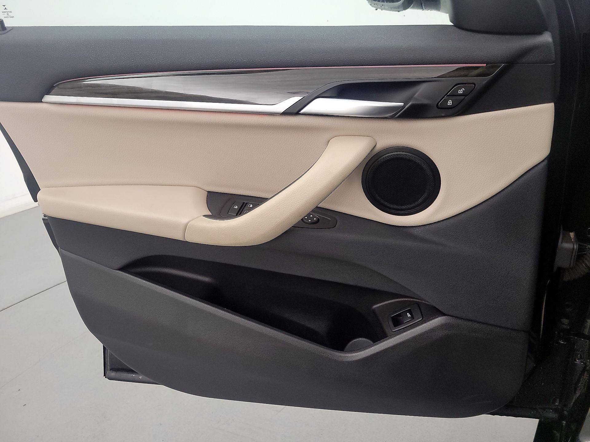 Thumbnail: 2022 BMW X2 - 12