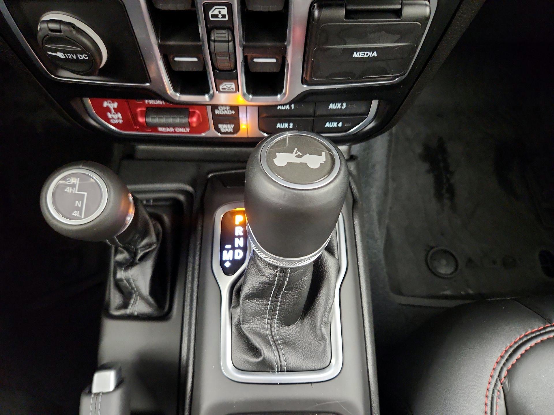 Thumbnail: 2024 Jeep Wrangler - 17