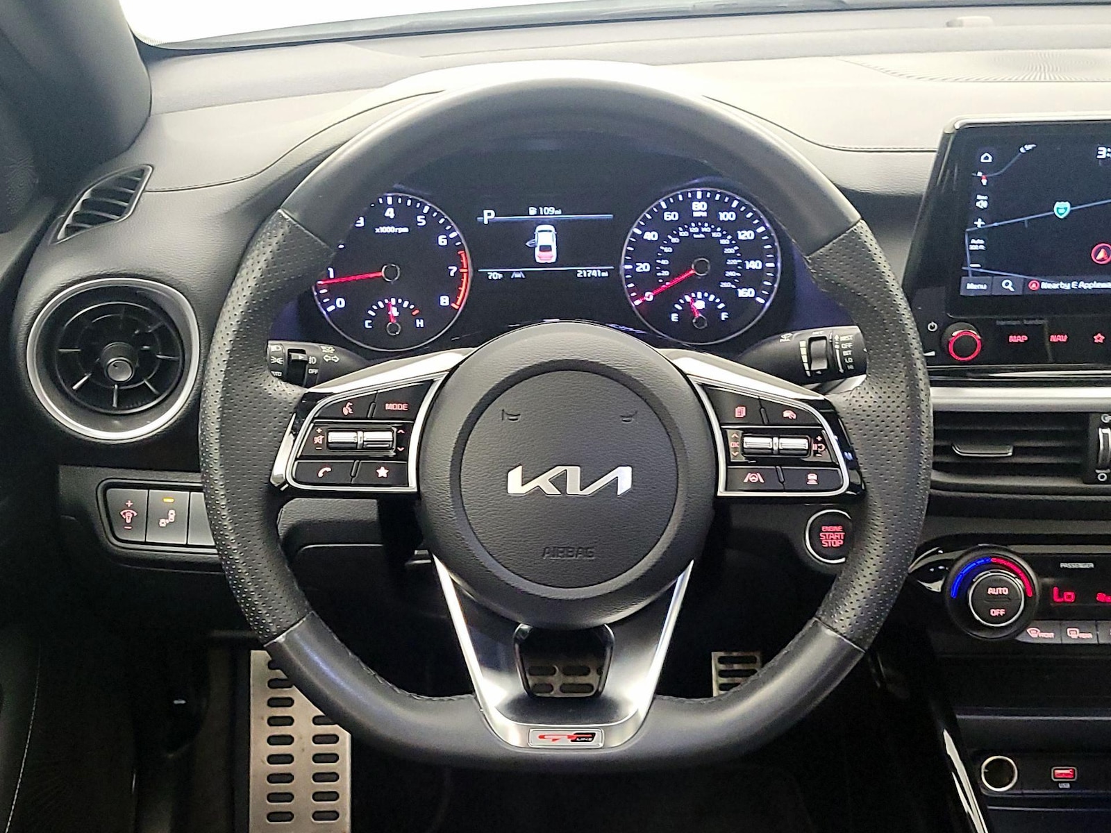 2023 Kia Forte GT-Line - Photo 11