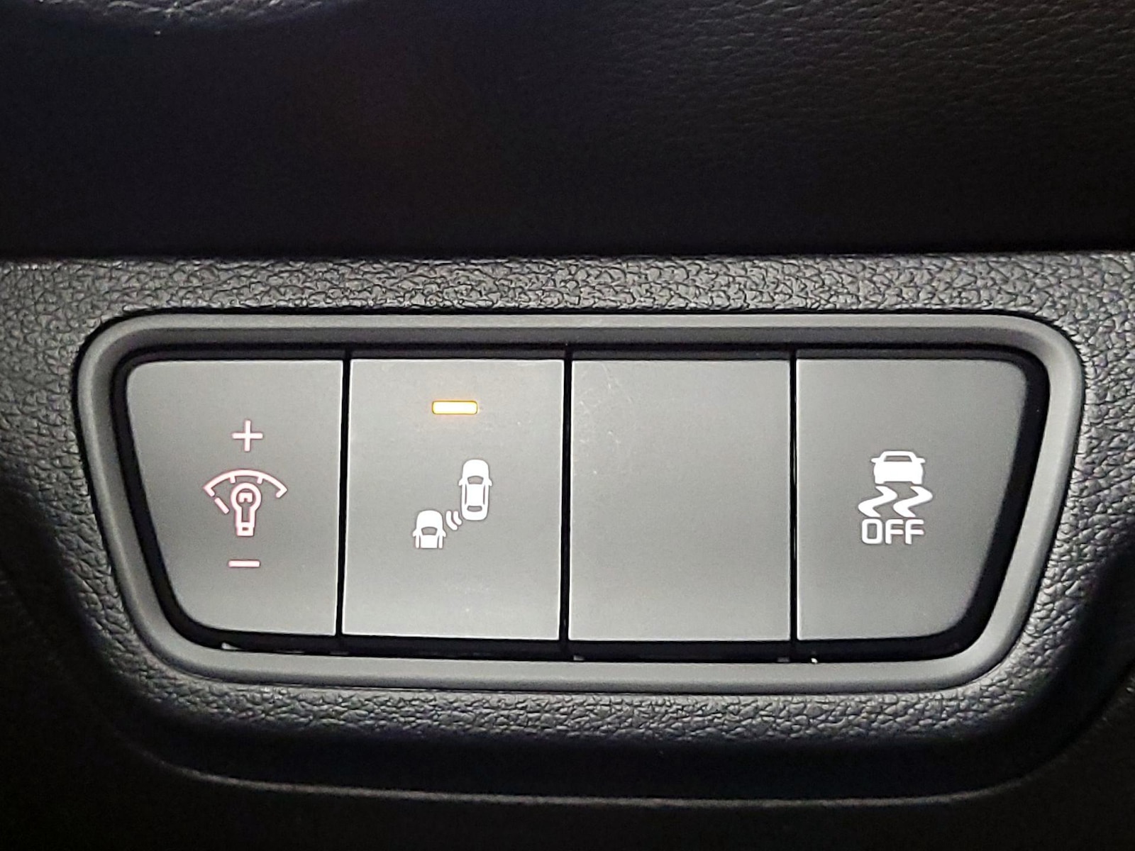 2023 Kia Forte GT-Line - Photo 14