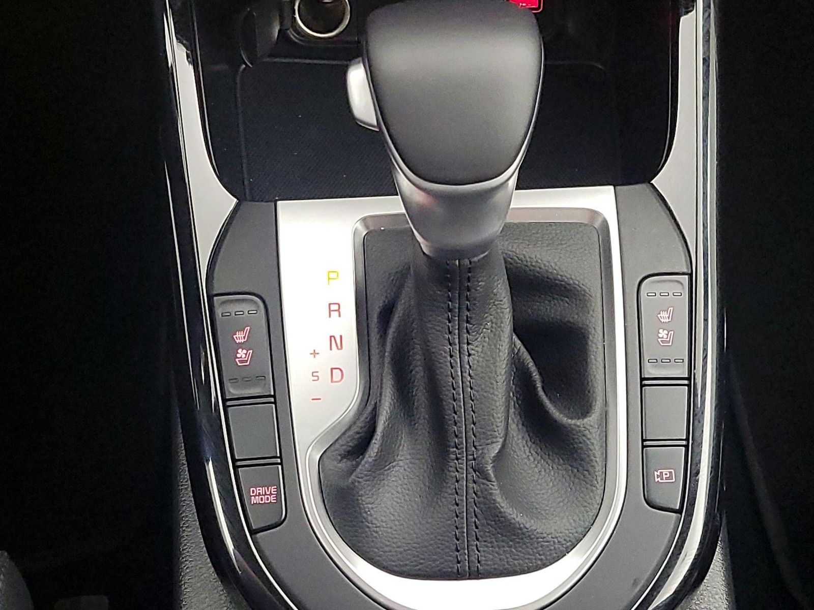 2023 Kia Forte GT-Line - Photo 19
