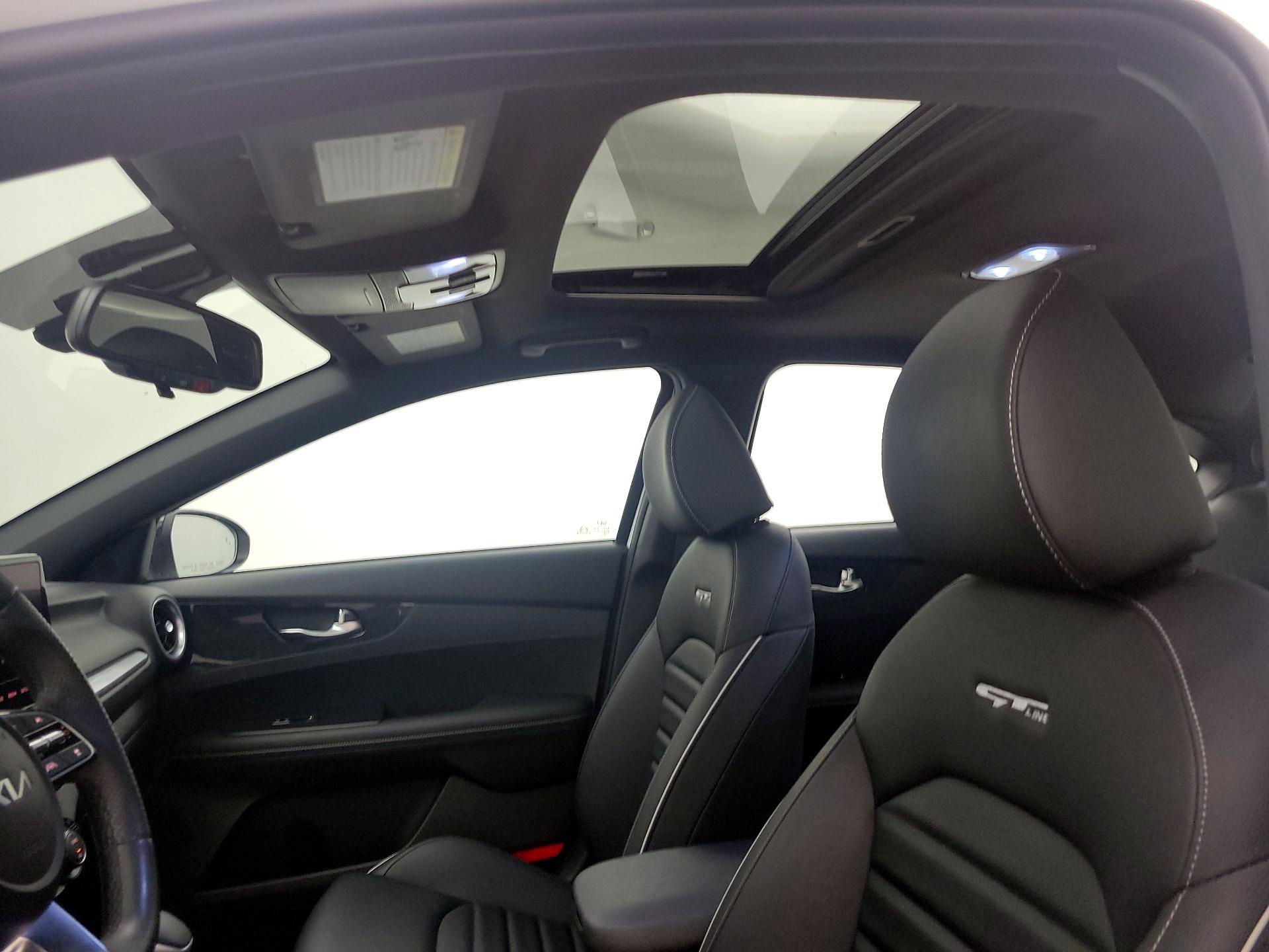 Thumbnail: 2023 Kia Forte - 20