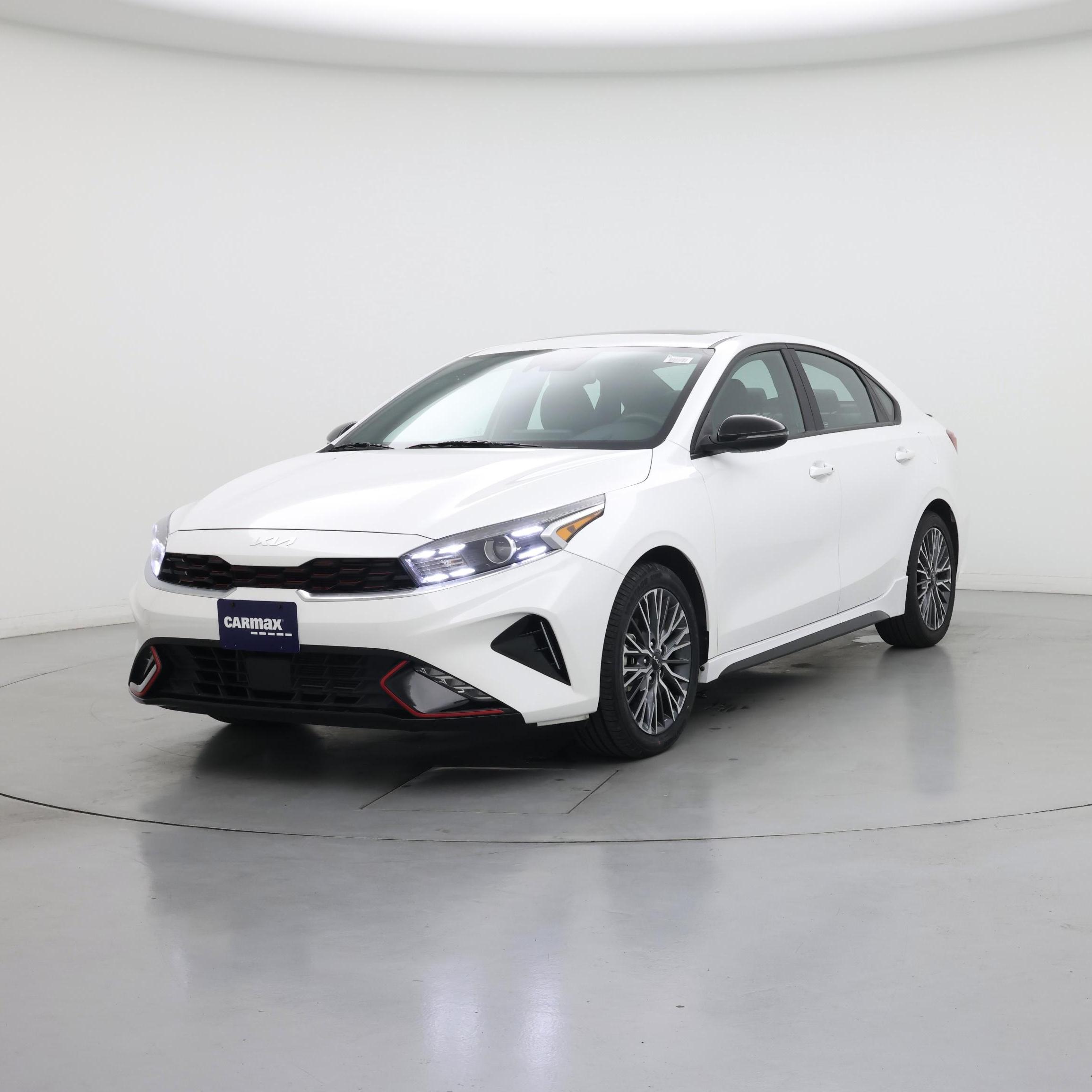 Thumbnail: 2023 Kia Forte - 4