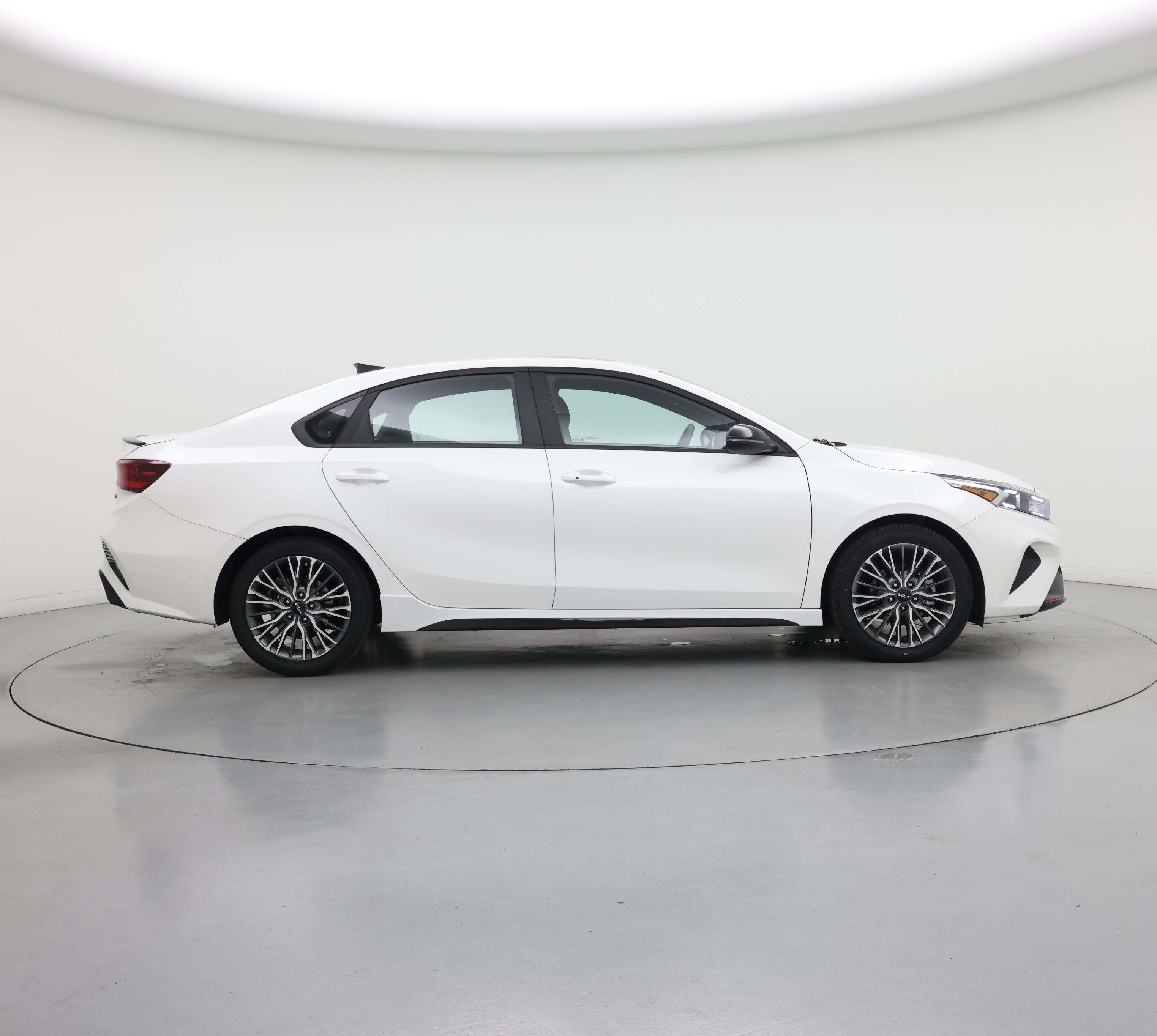 Thumbnail: 2023 Kia Forte - 7