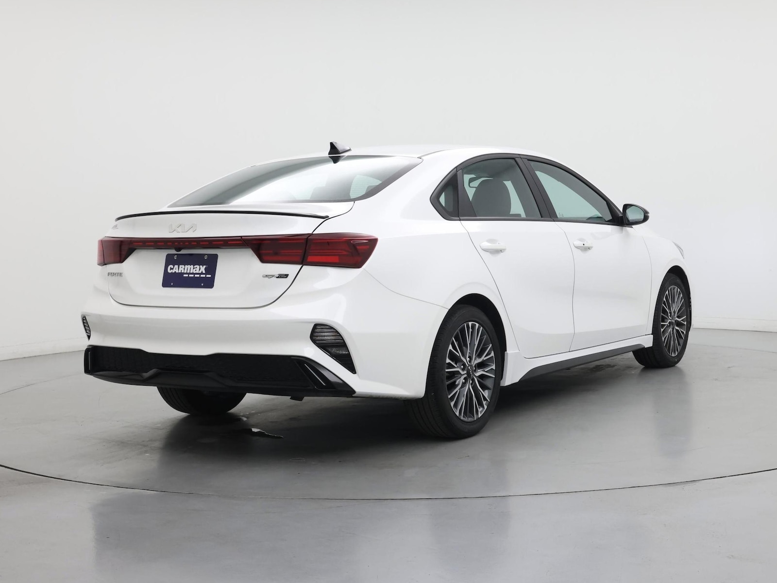 2023 Kia Forte GT-Line - Photo 9