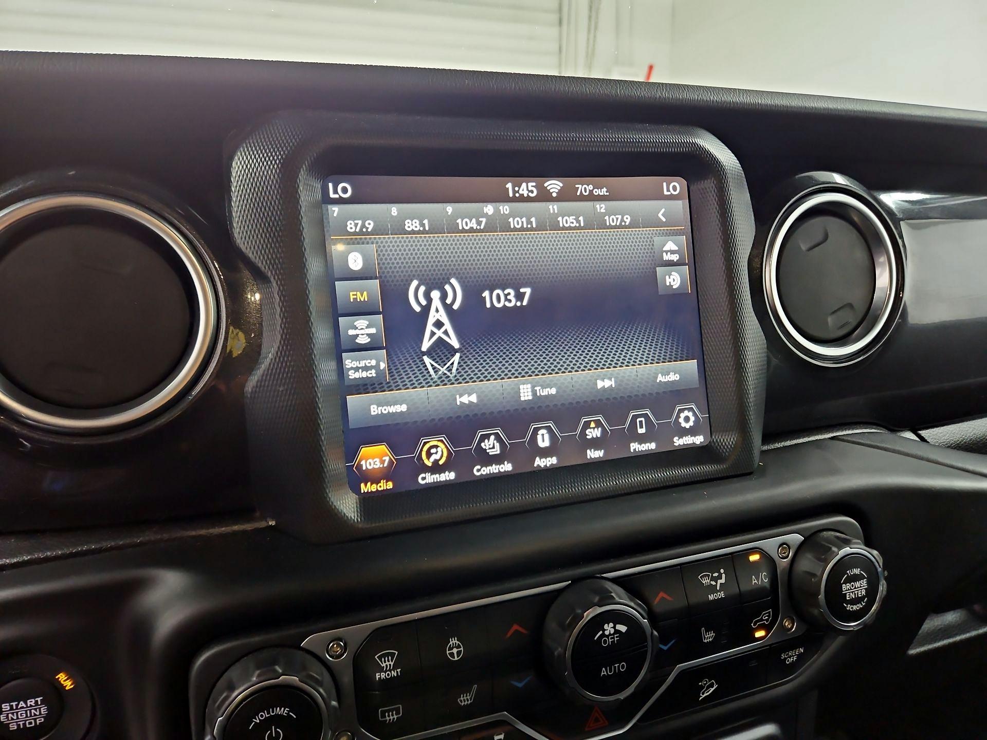 Thumbnail: 2020 Jeep Wrangler - 16