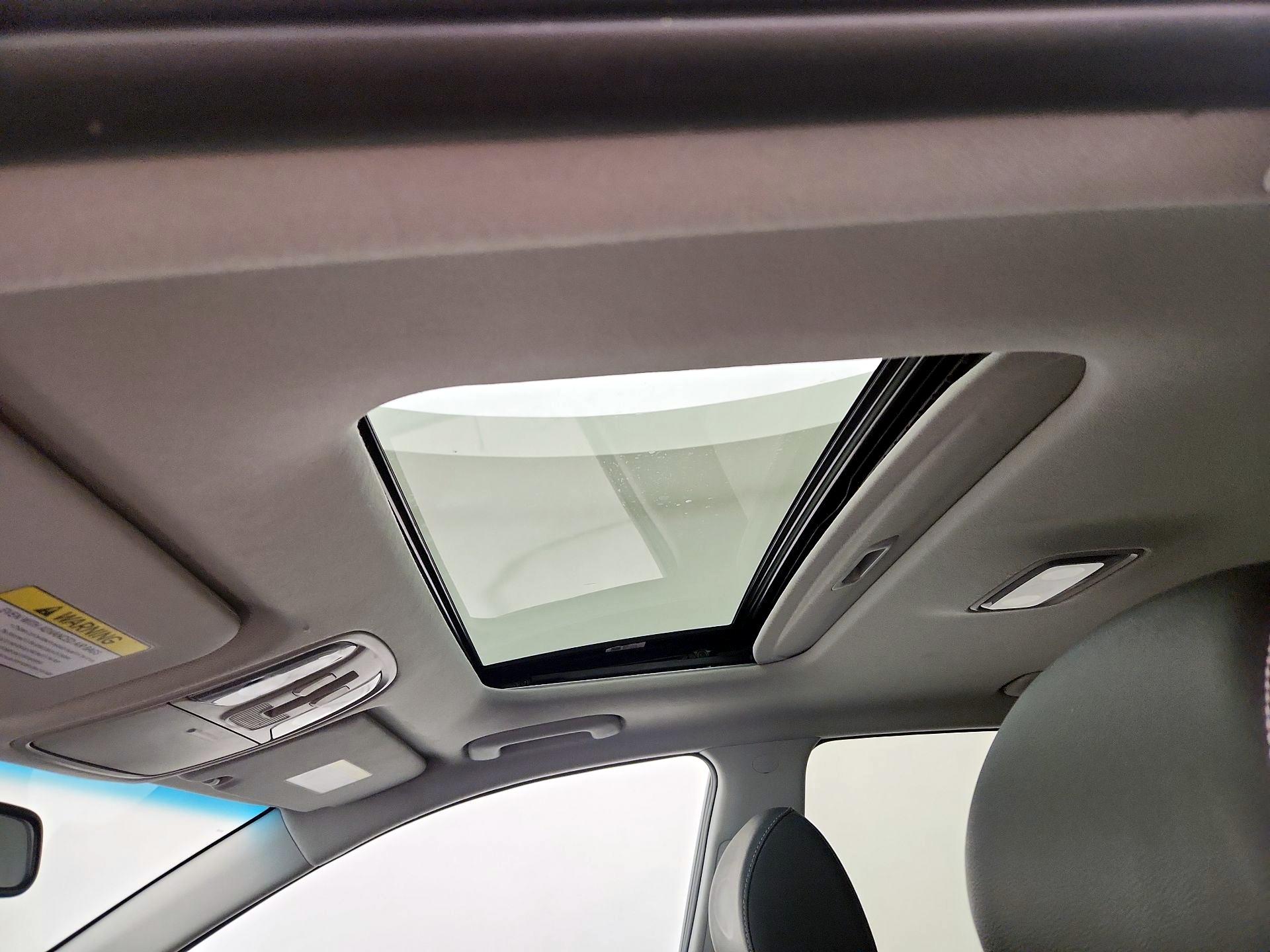 Thumbnail: 2022 Kia Niro - 20