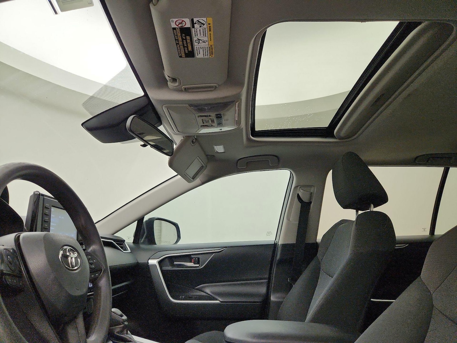 Sunroof(s) & Overhead Airbags