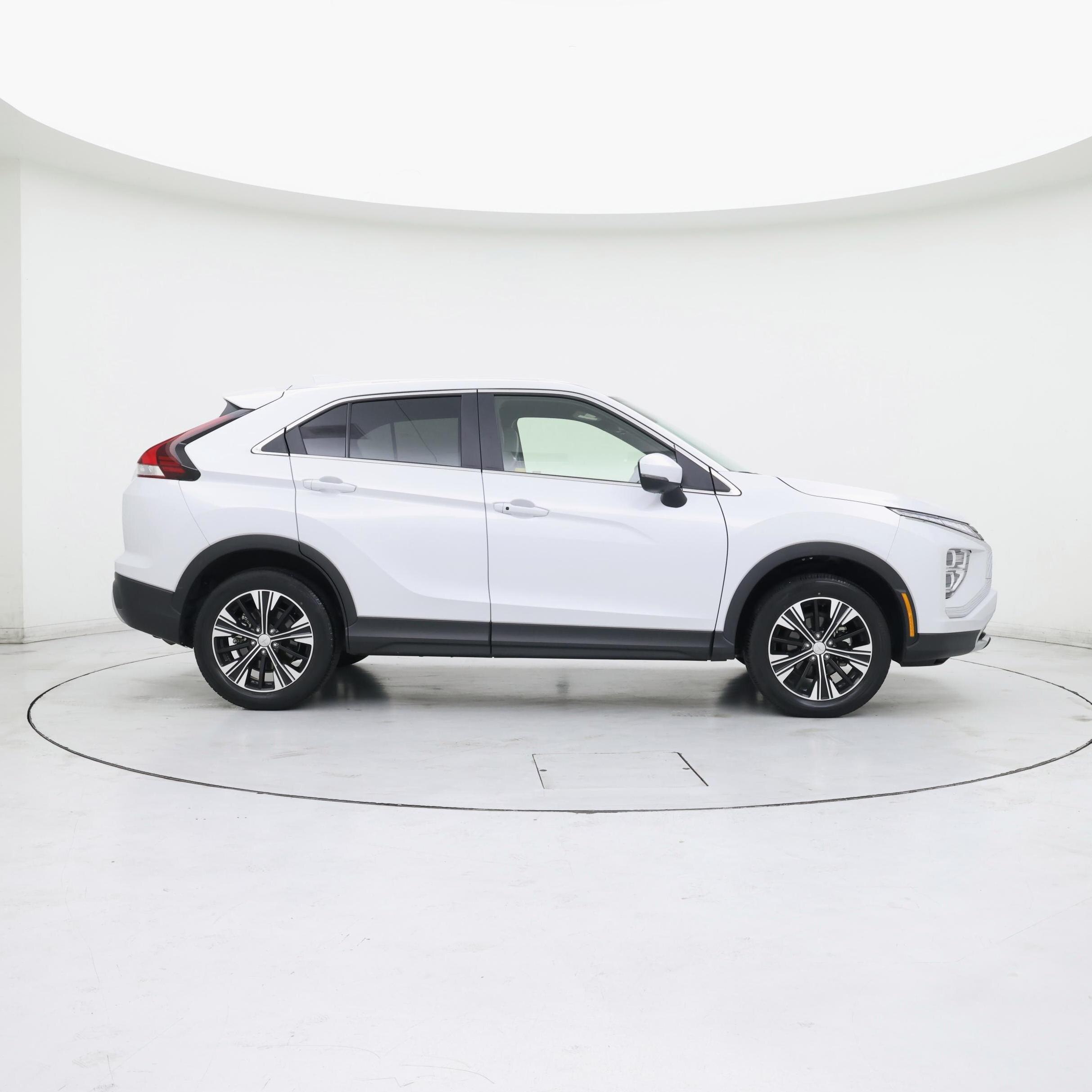 Thumbnail: 2022 Mitsubishi Eclipse Cross - 7