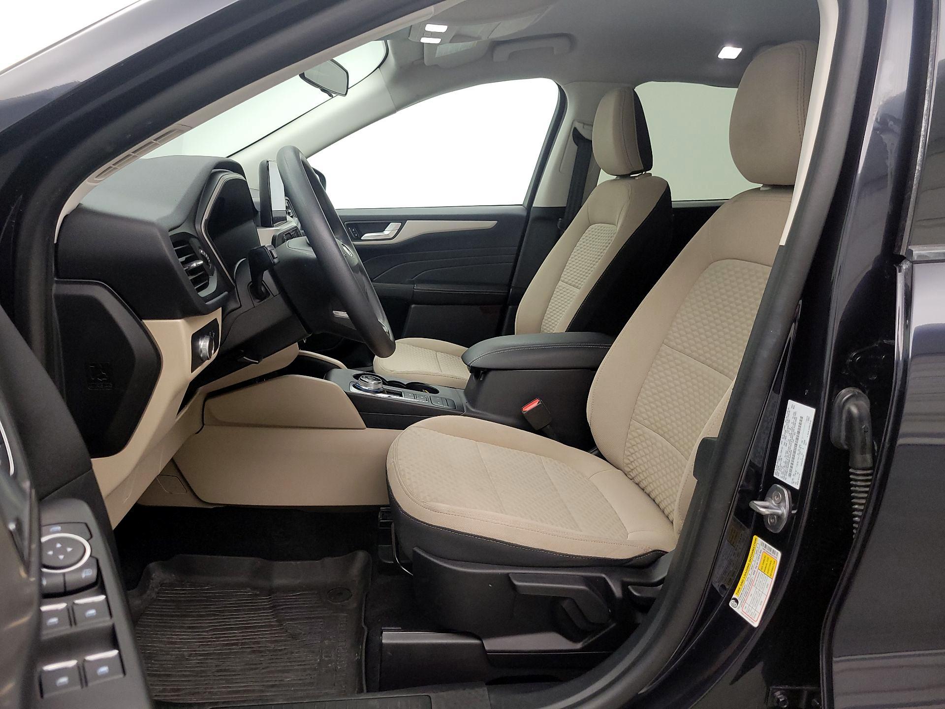 Thumbnail: 2021 Ford Escape - 11