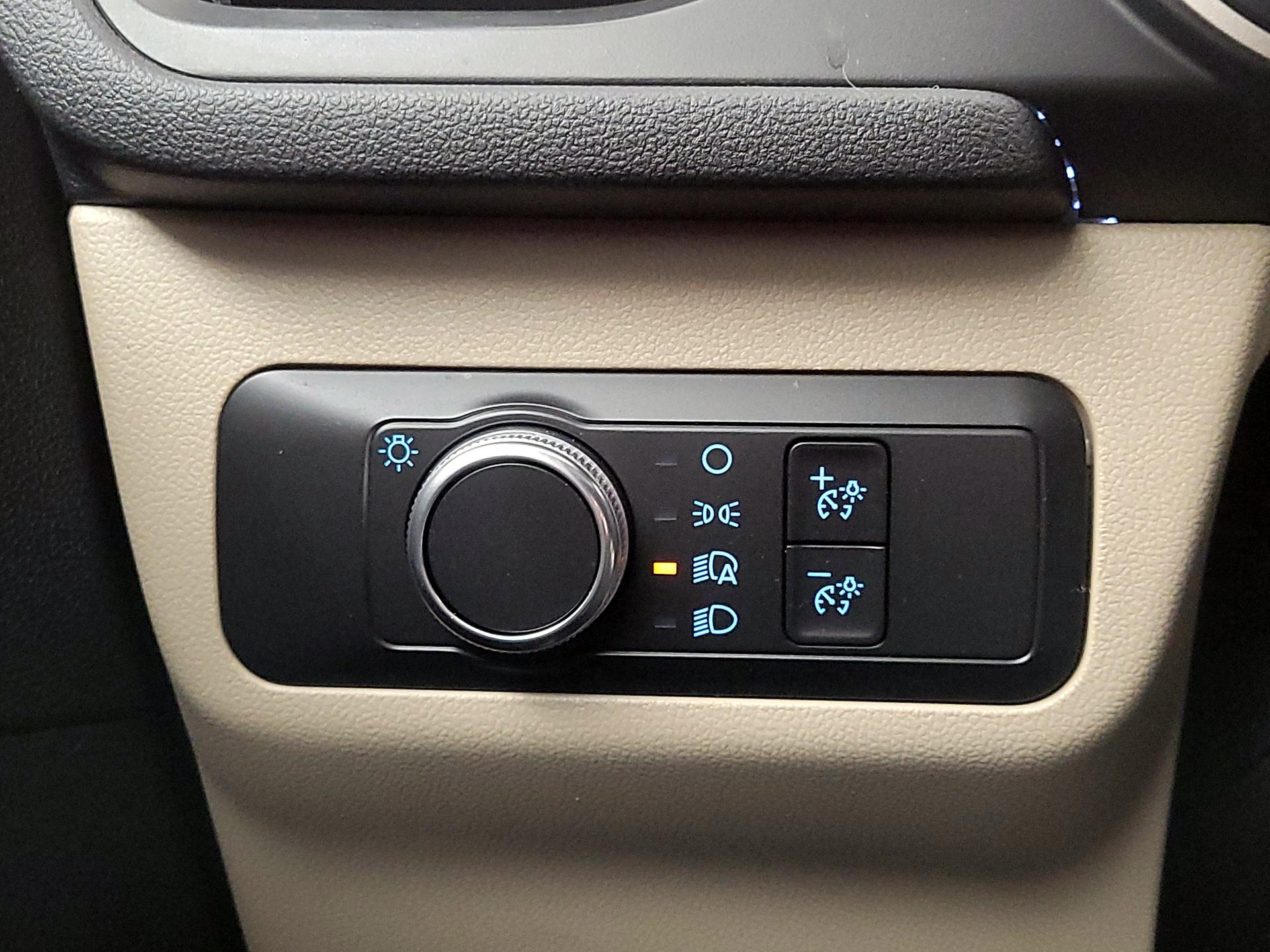 Thumbnail: 2021 Ford Escape - 13