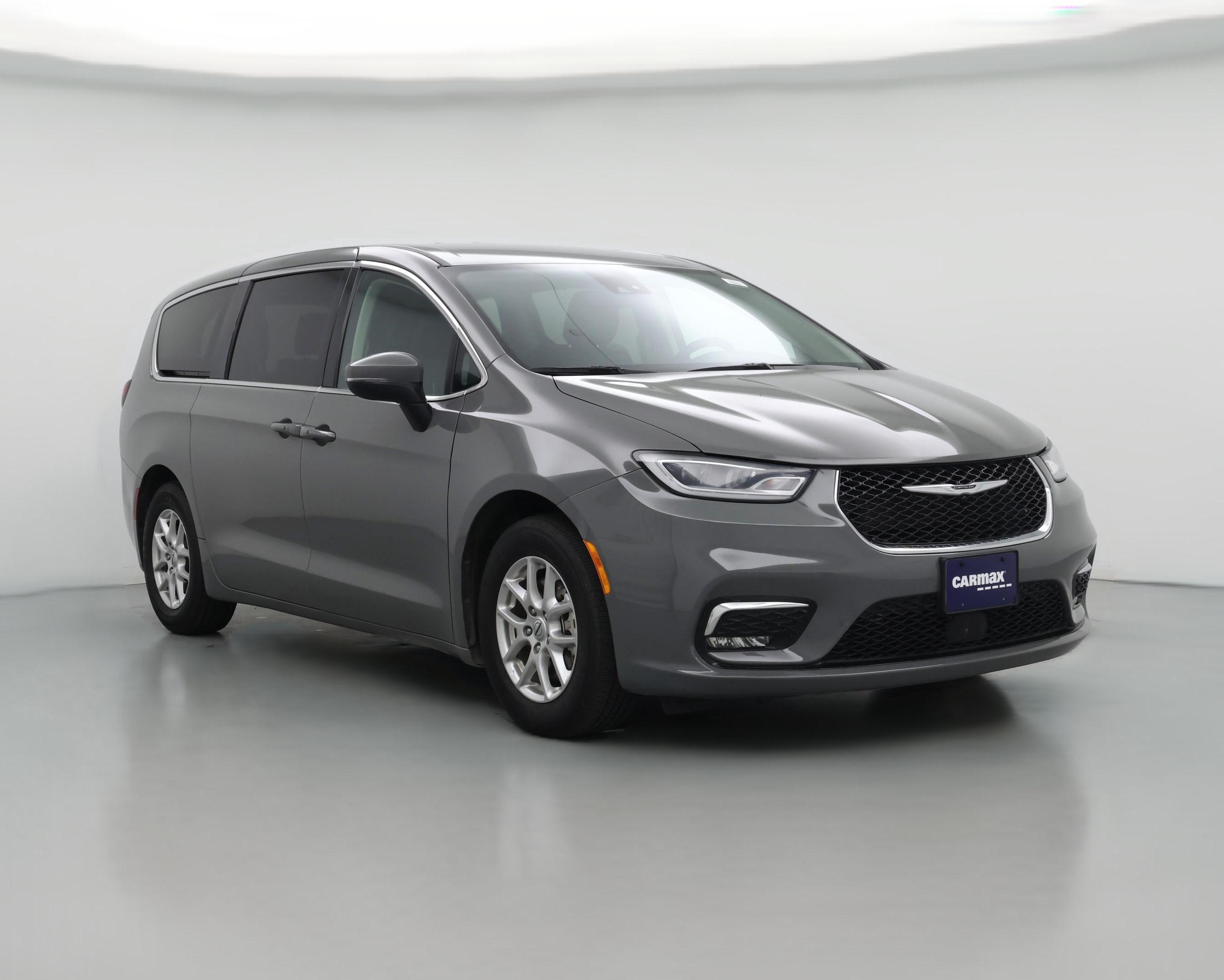 Thumbnail: 2023 Chrysler Pacifica - 1