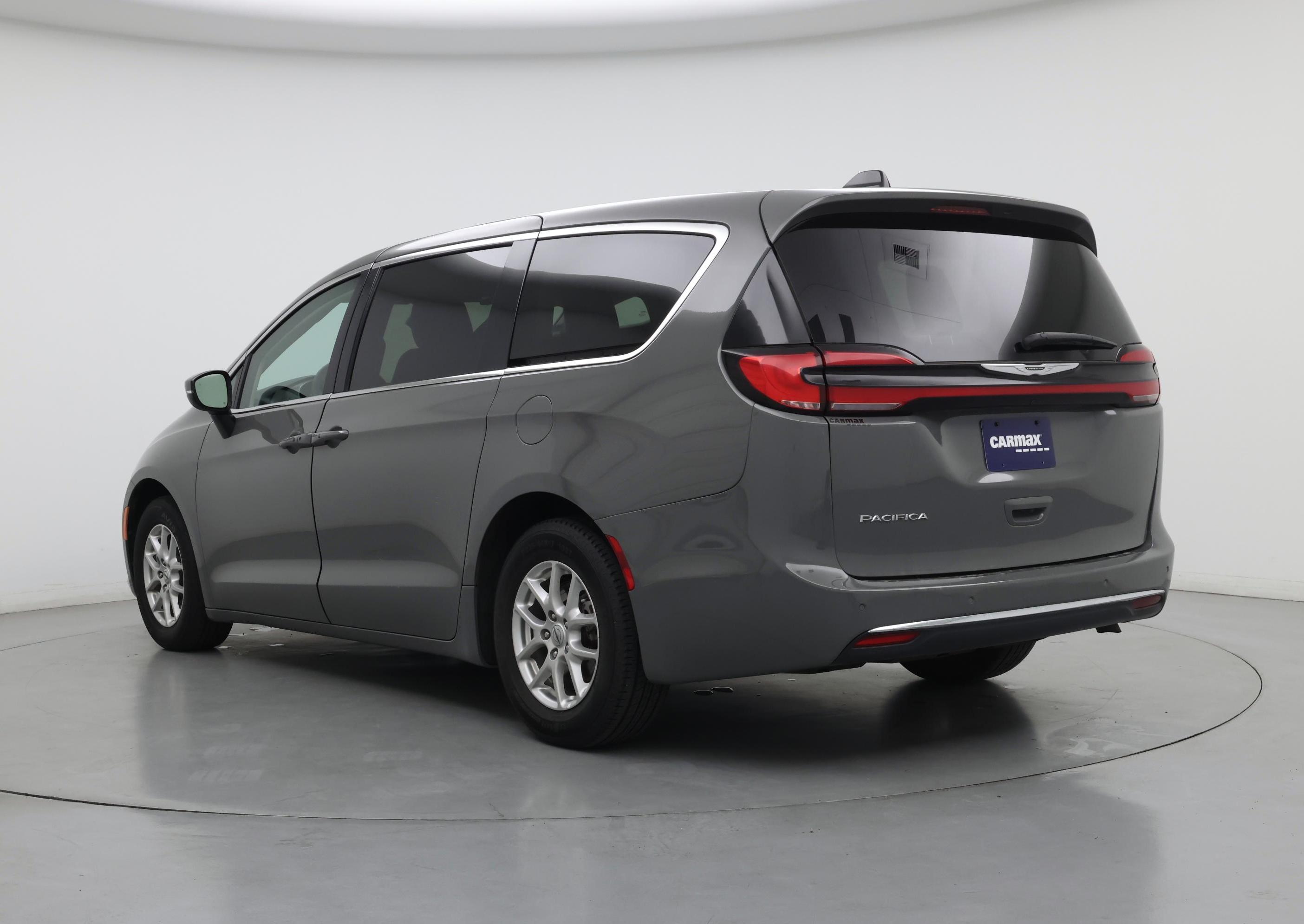 Thumbnail: 2023 Chrysler Pacifica - 2