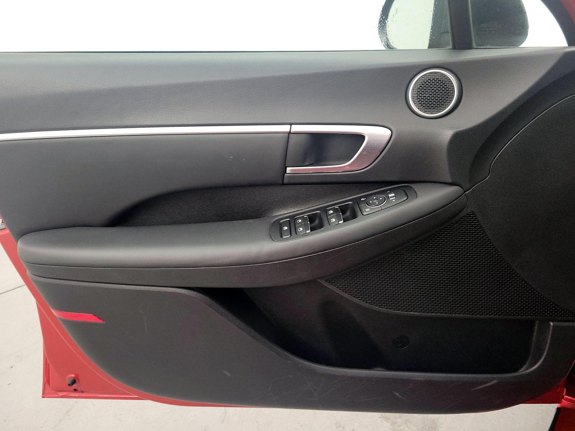 Thumbnail: 2021 Hyundai Sonata - 12