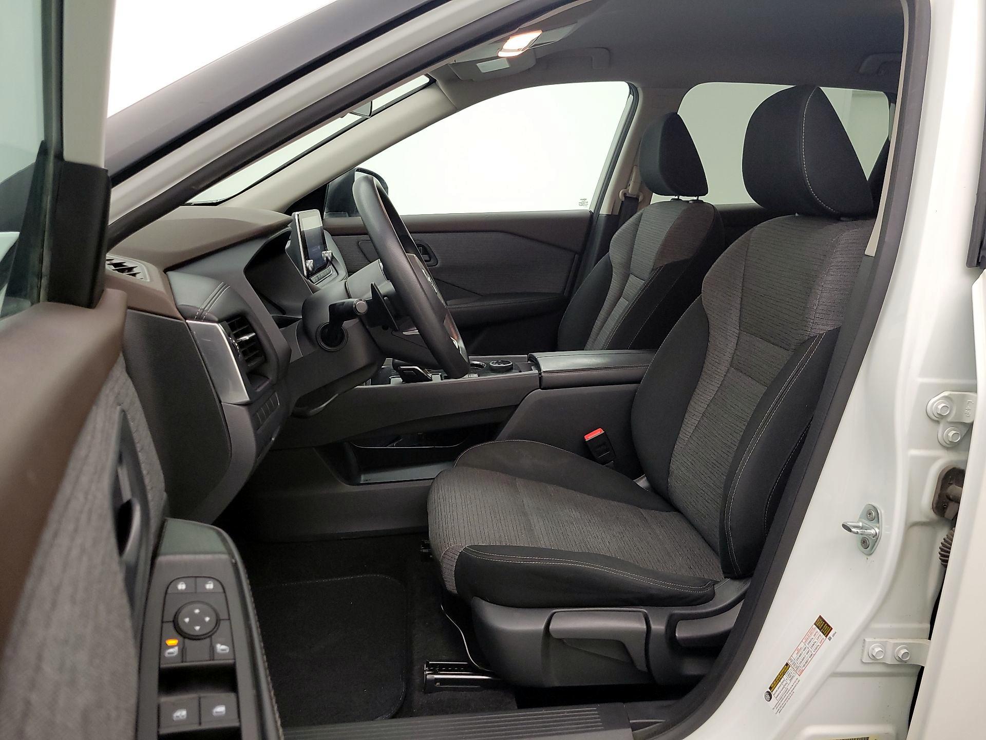 Thumbnail: 2021 Nissan Rogue - 11