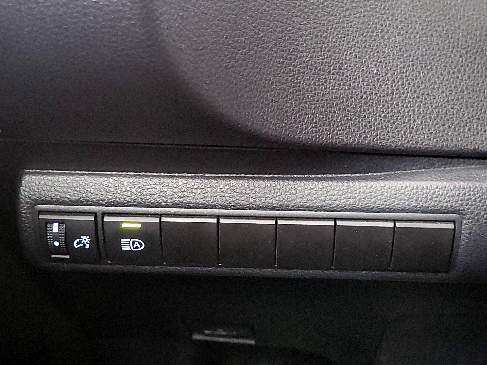 Thumbnail: 2024 Toyota Corolla - 13