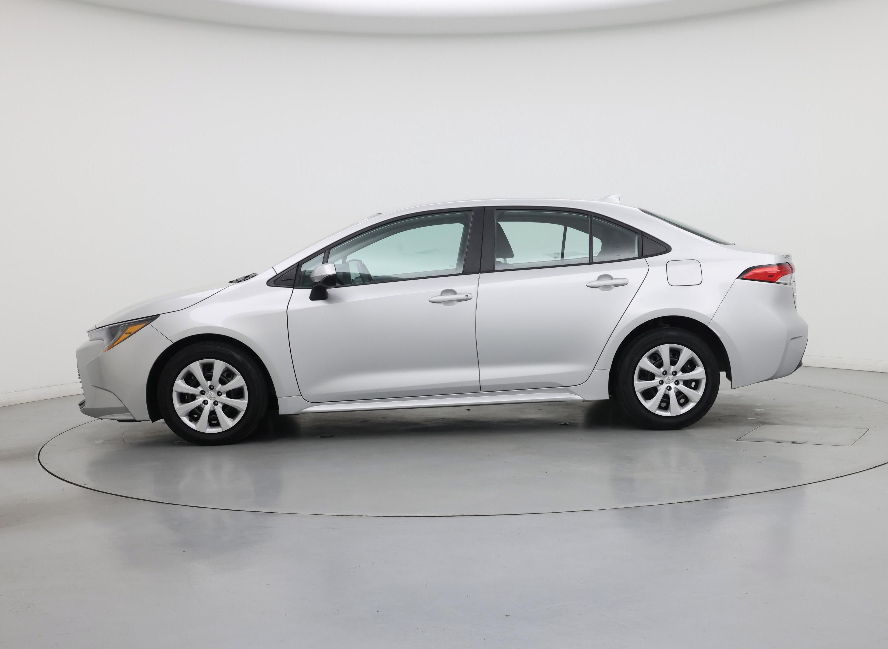 Thumbnail: 2024 Toyota Corolla - 3