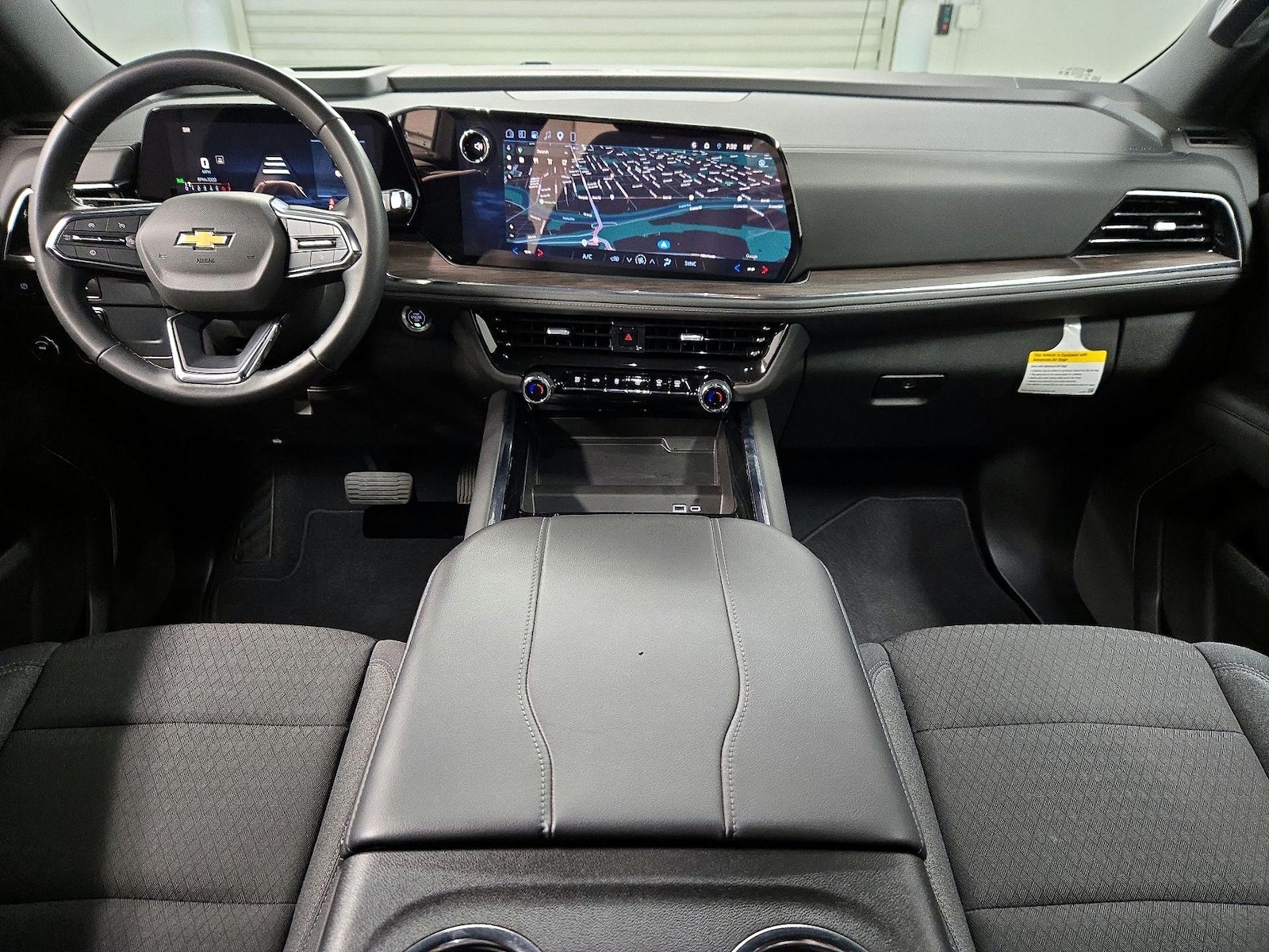 2025 Chevrolet Suburban LS - Photo 10