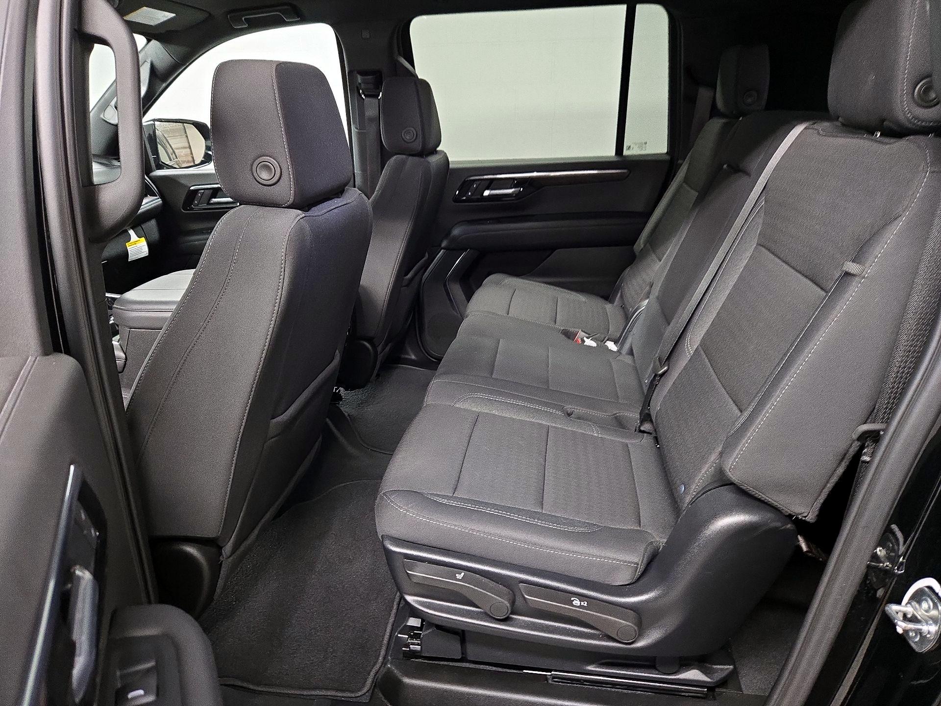 Thumbnail: 2025 Chevrolet Suburban - 20