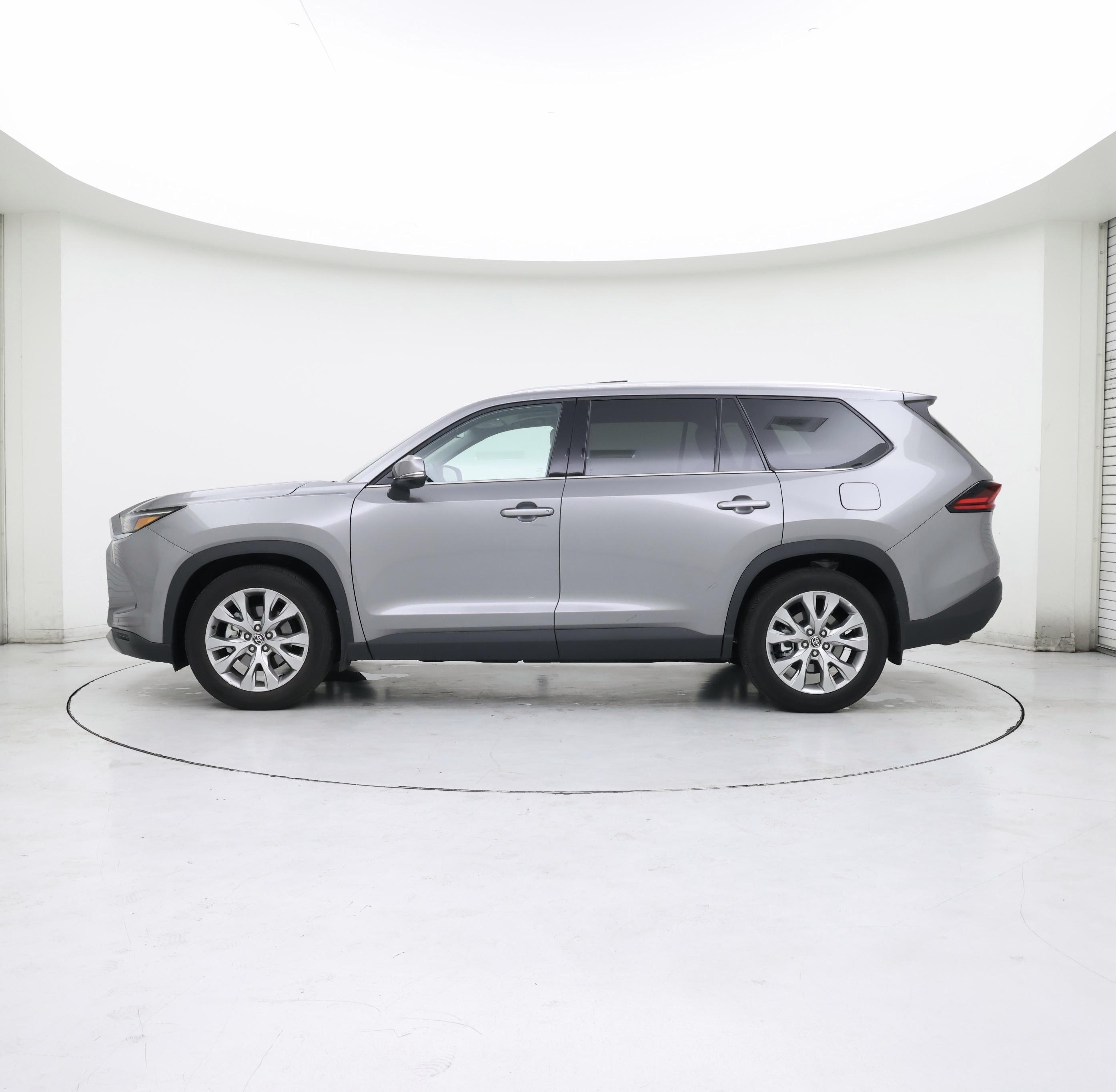 Thumbnail: 2025 Toyota Grand Highlander - 3