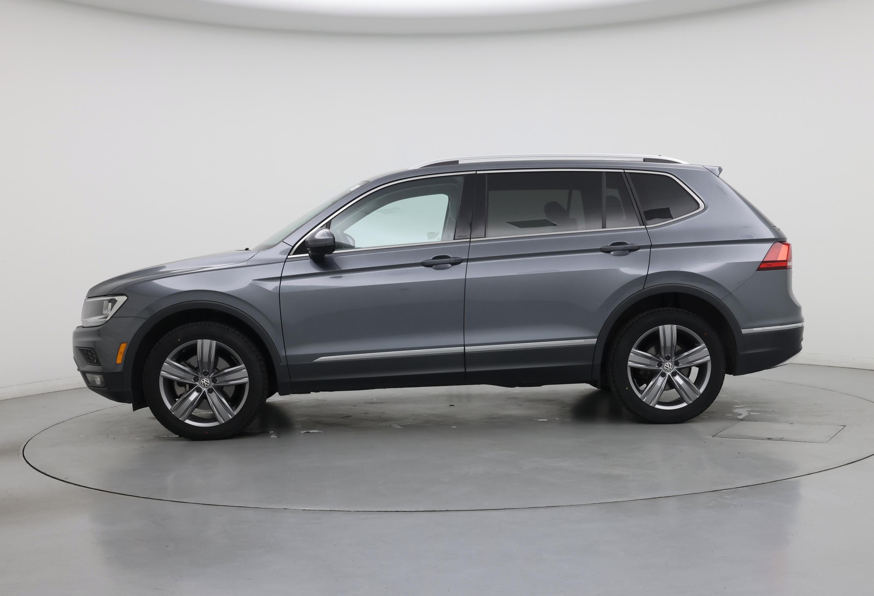Thumbnail: 2021 Volkswagen Tiguan - 3