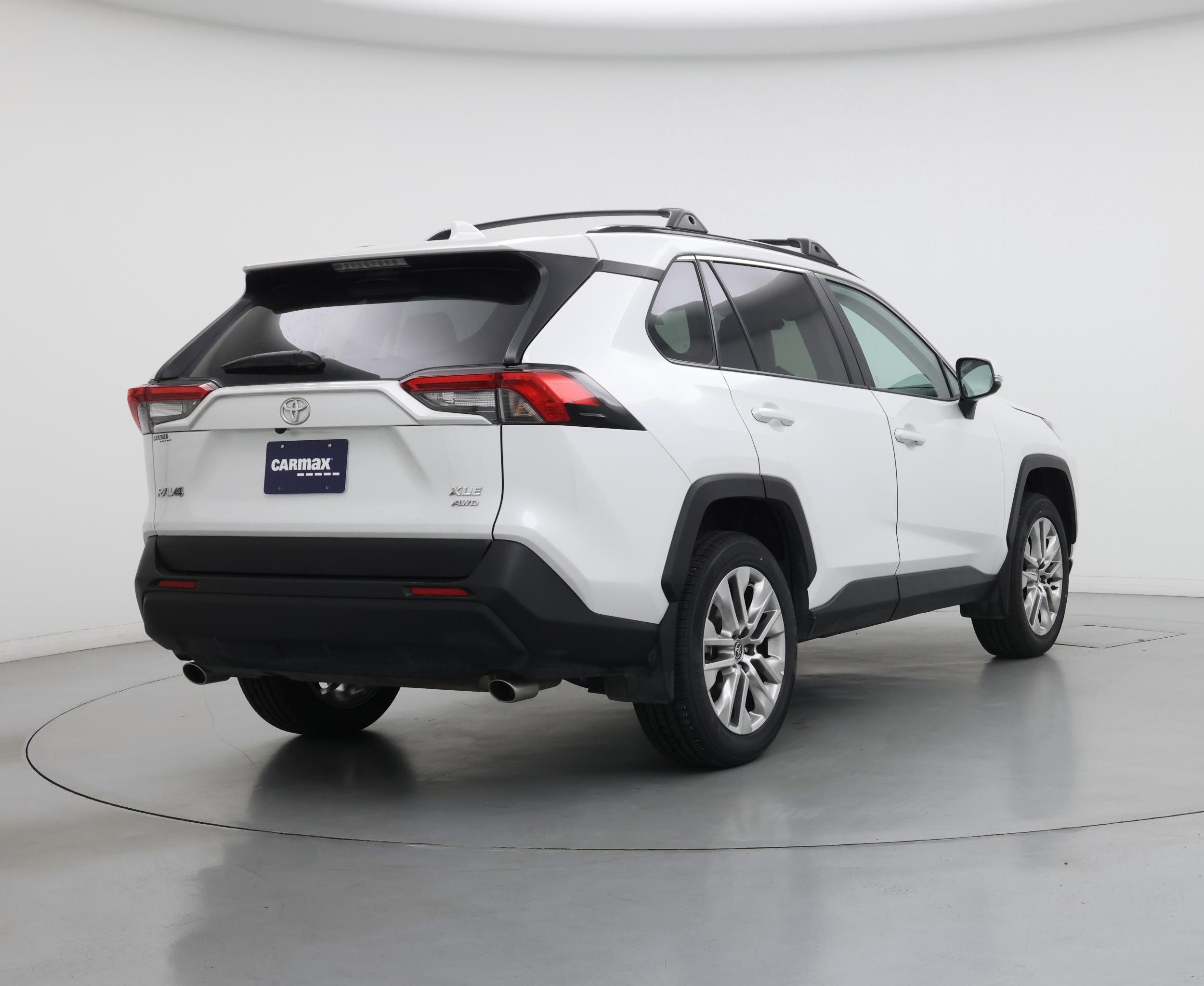 Thumbnail: 2025 Toyota RAV4 - 8