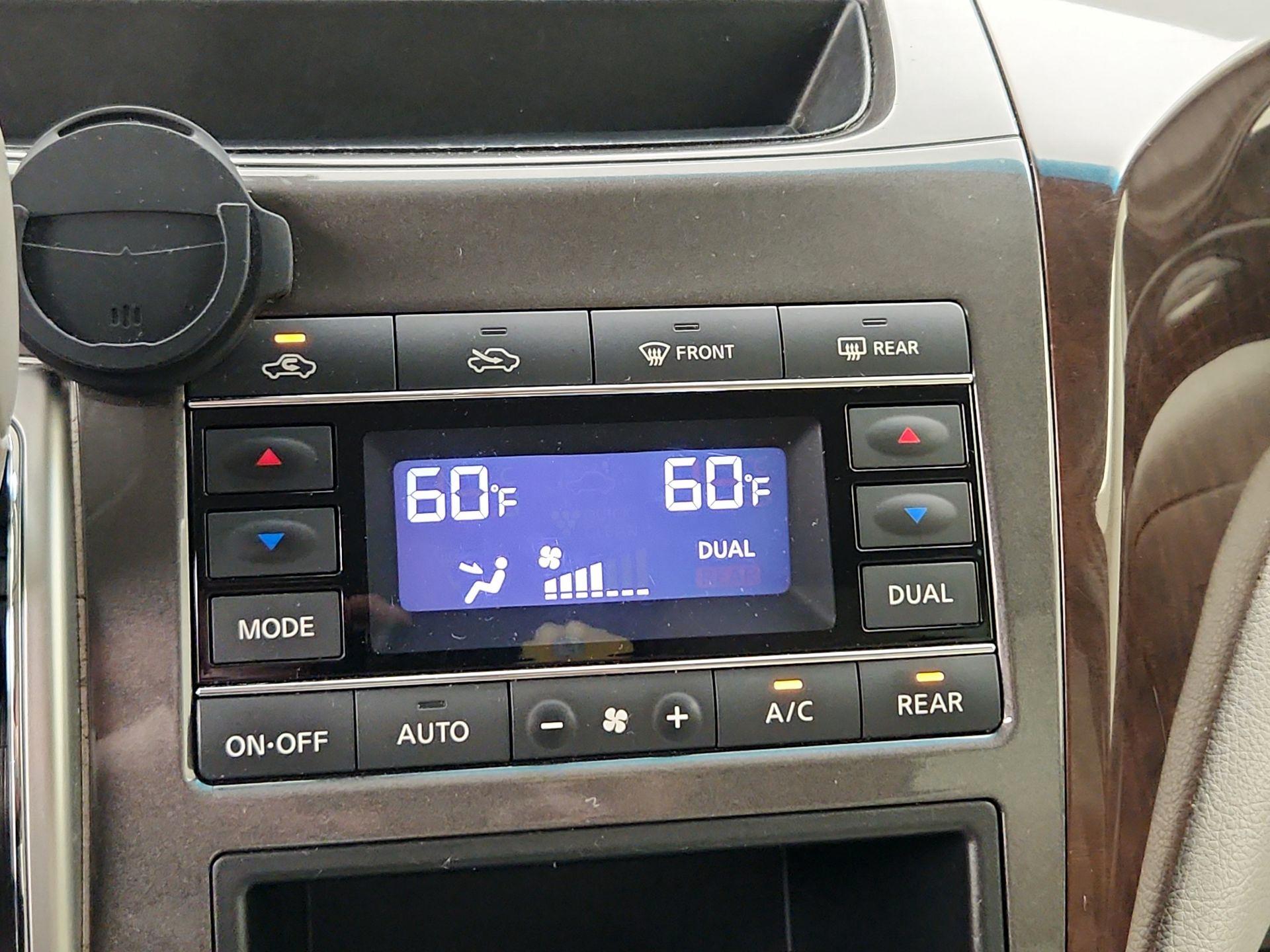 Thumbnail: 2016 Nissan Quest - 16