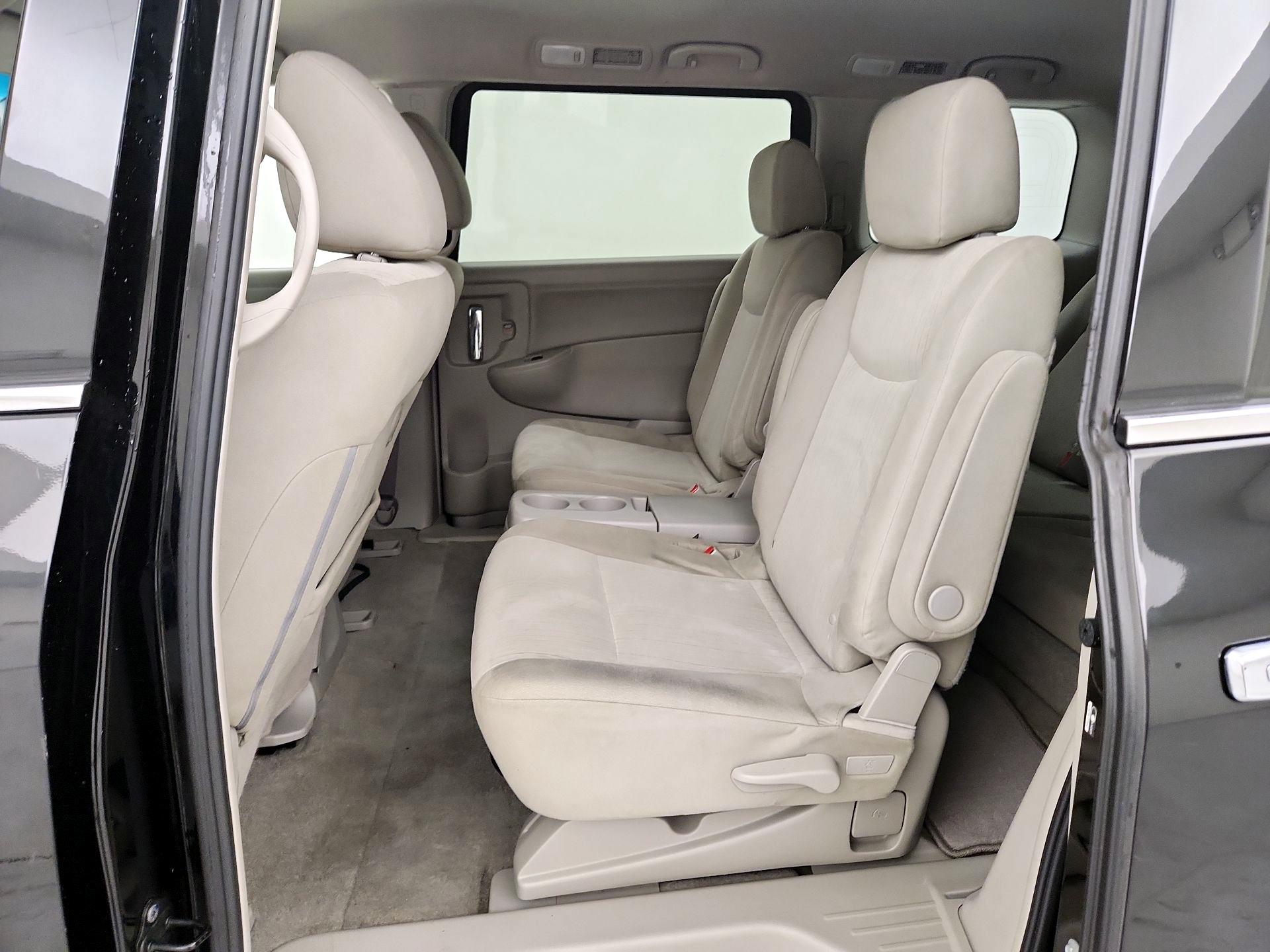 Thumbnail: 2016 Nissan Quest - 18