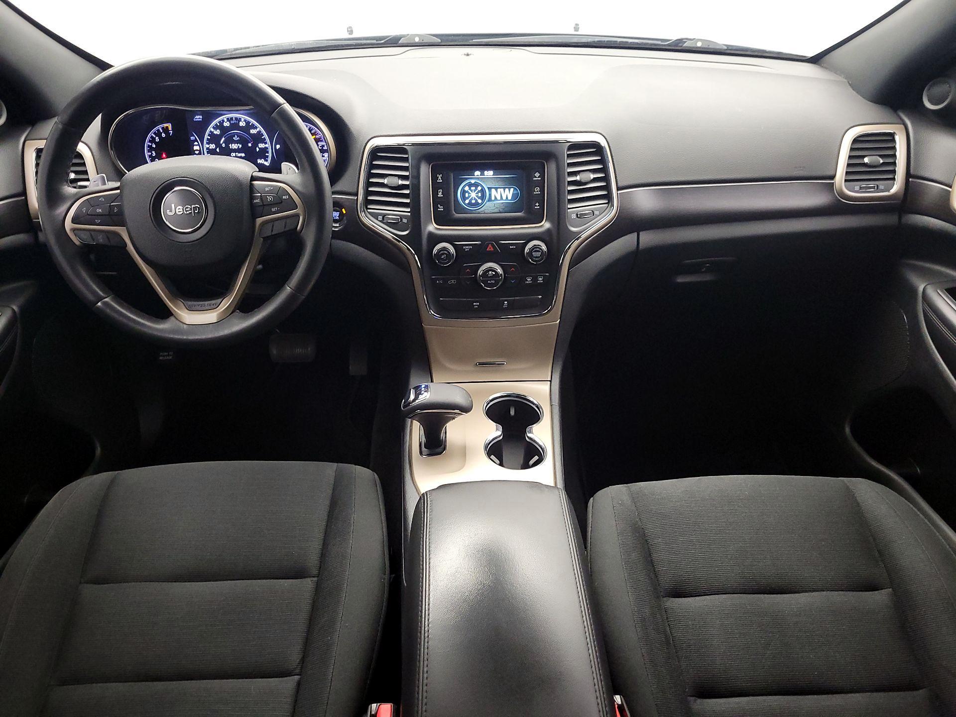 Thumbnail: 2015 Jeep Grand Cherokee - 9
