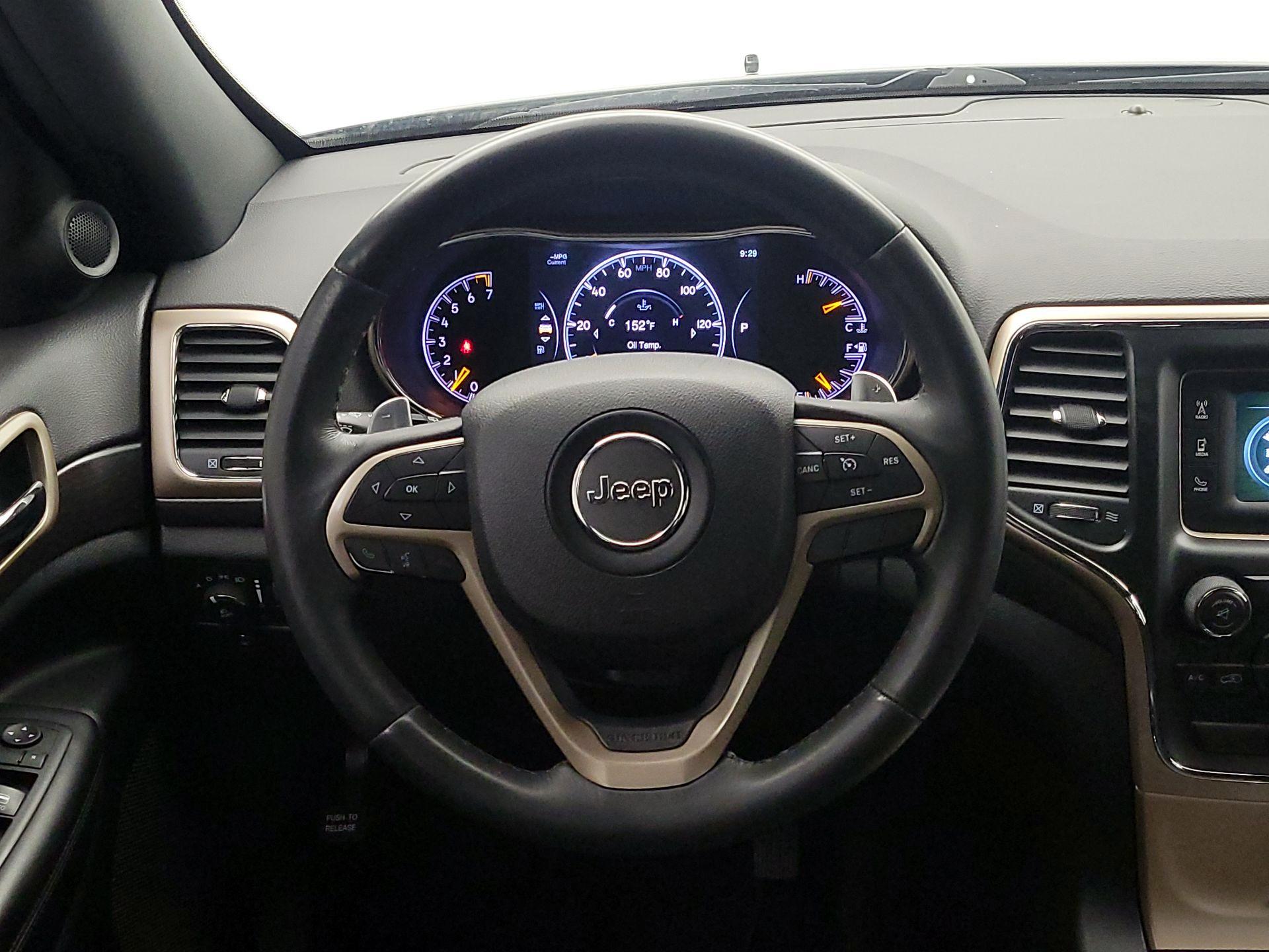 Thumbnail: 2015 Jeep Grand Cherokee - 10