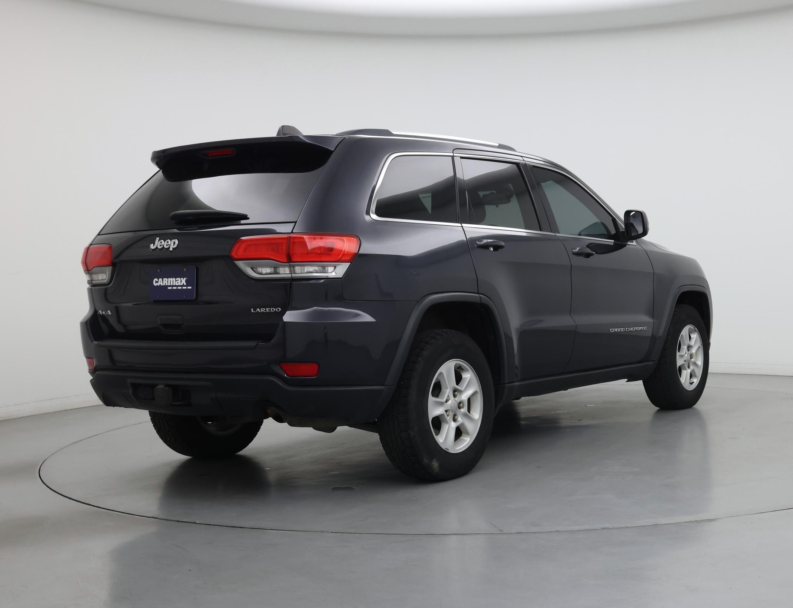 Thumbnail: 2015 Jeep Grand Cherokee - 8