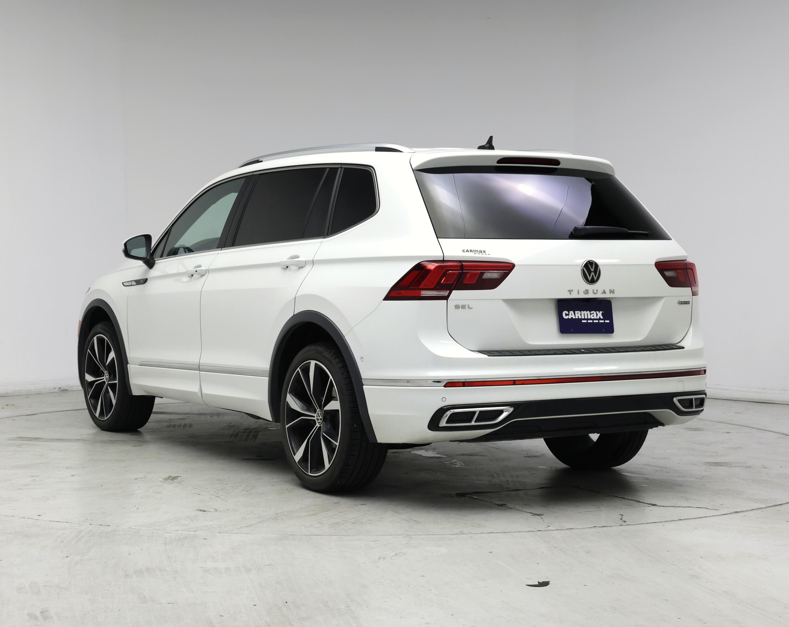 Thumbnail: 2022 Volkswagen Tiguan - 2
