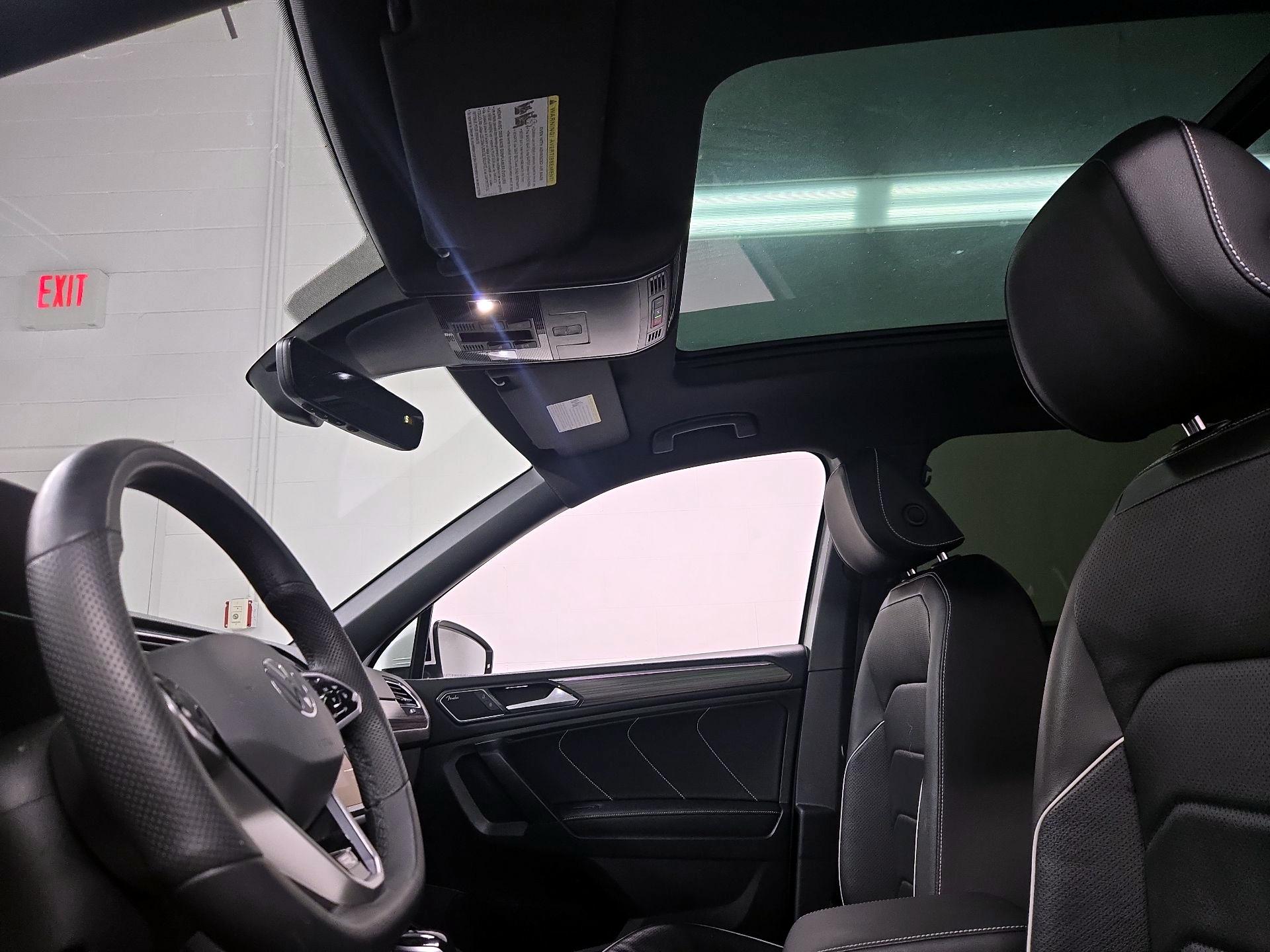 Thumbnail: 2022 Volkswagen Tiguan - 20