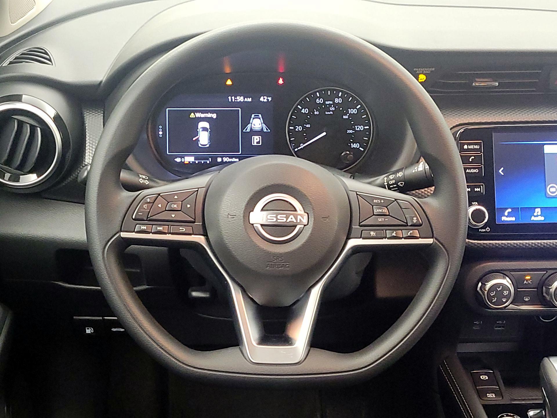 Thumbnail: 2023 Nissan Kicks - 10