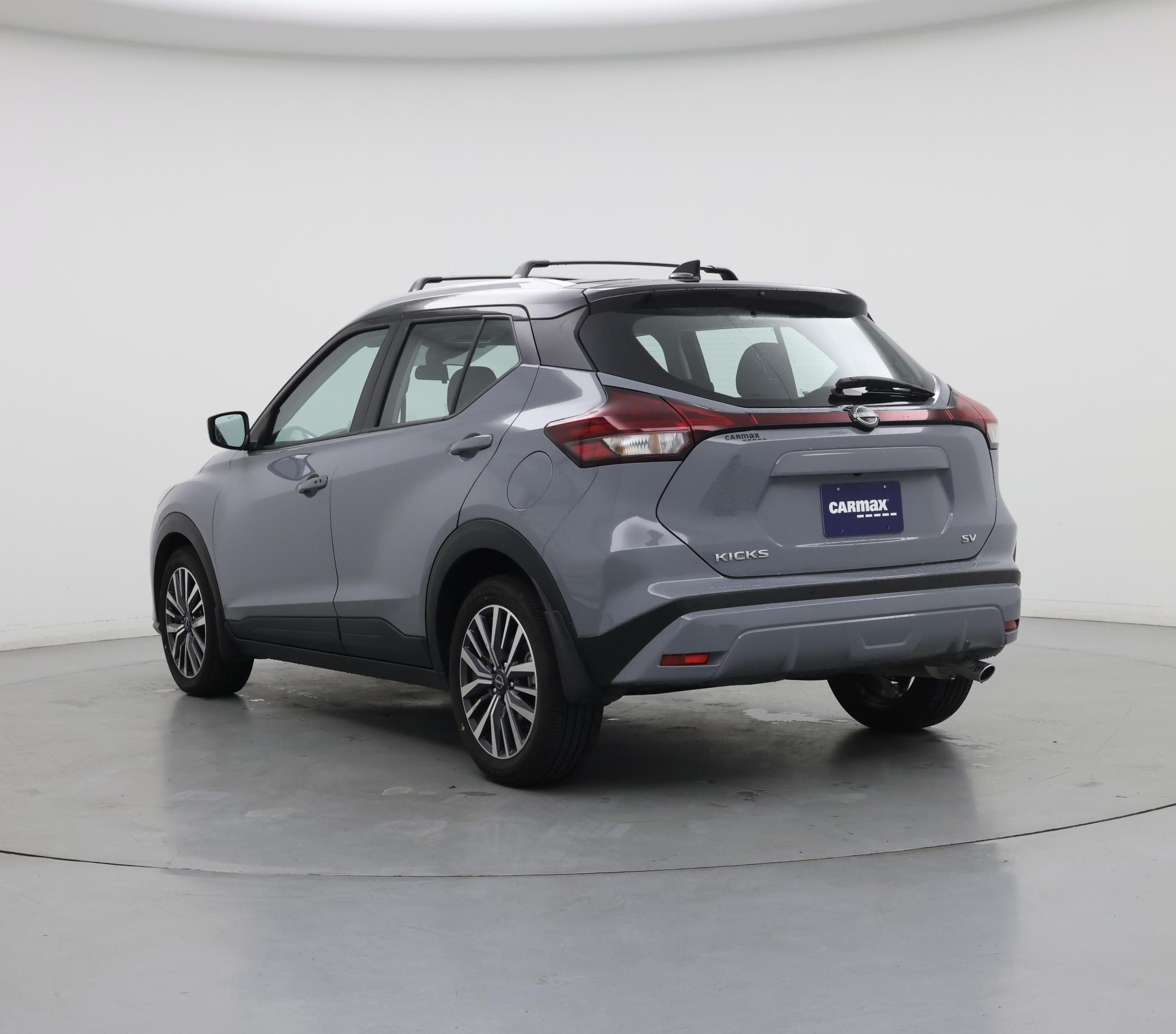 Thumbnail: 2023 Nissan Kicks - 2