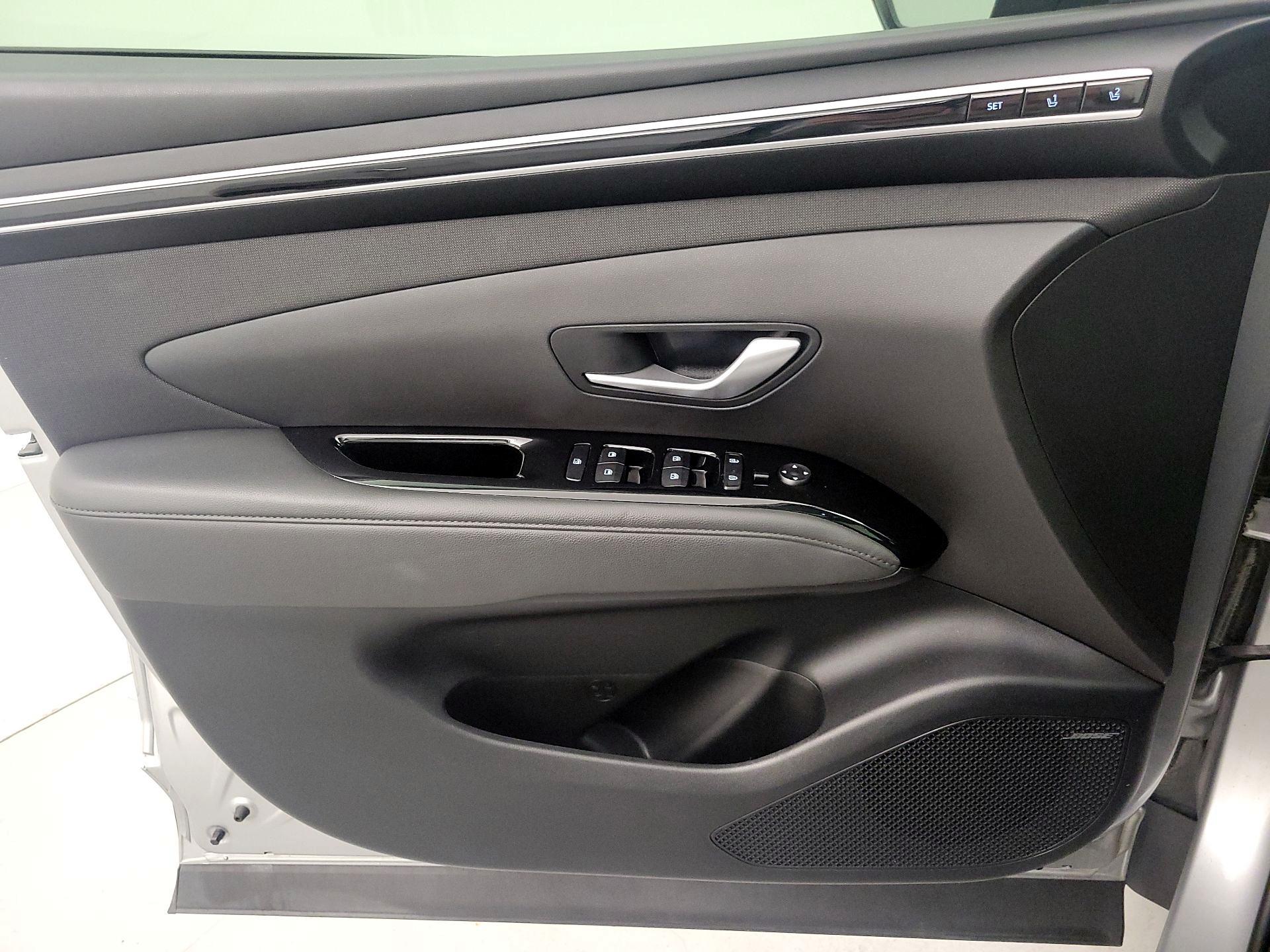Thumbnail: 2022 Hyundai Tucson - 12