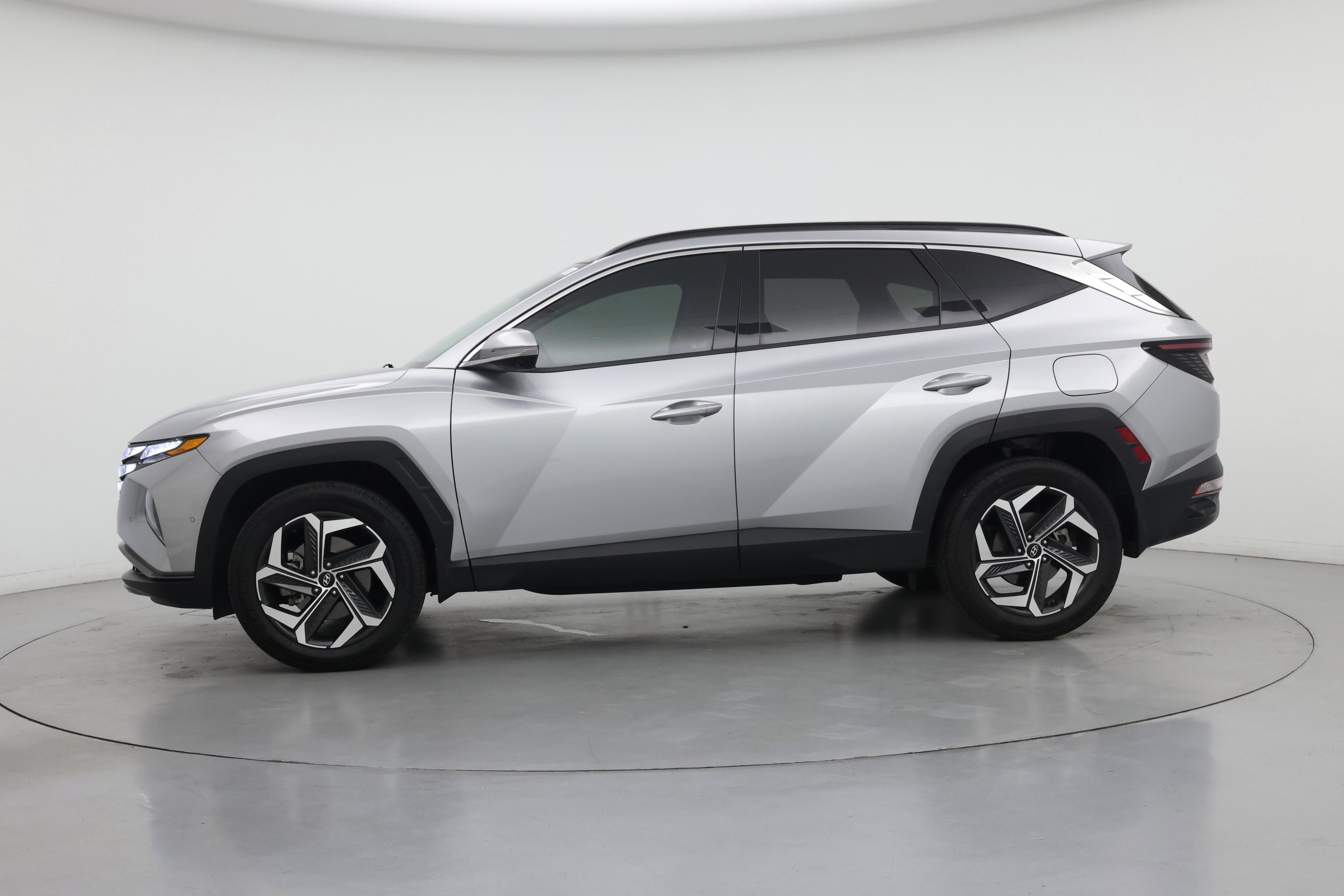 Thumbnail: 2022 Hyundai Tucson - 3