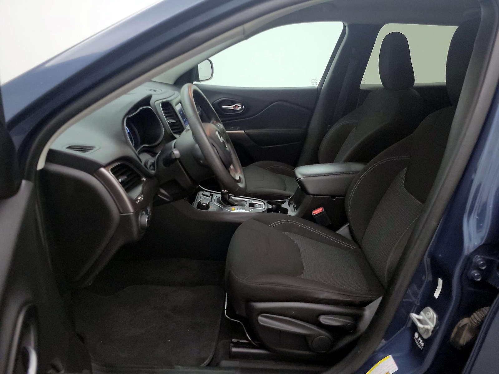 2021 Jeep Cherokee Latitude - Photo 12
