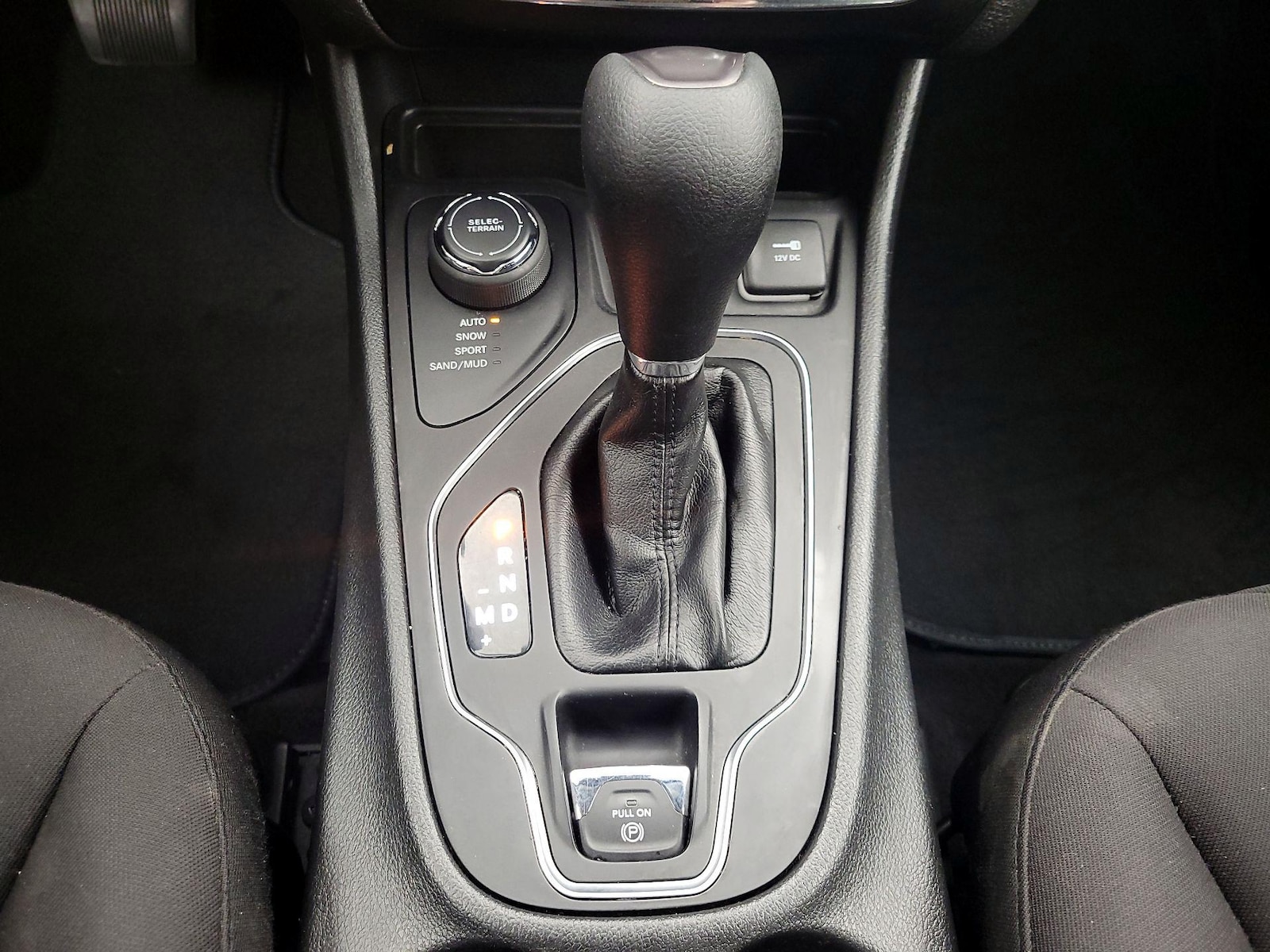 2021 Jeep Cherokee Latitude - Photo 18