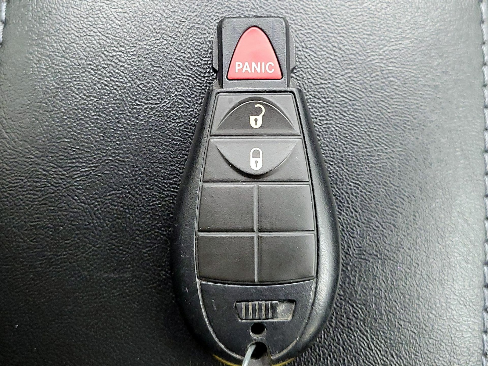 2021 Jeep Cherokee Latitude - Photo 23
