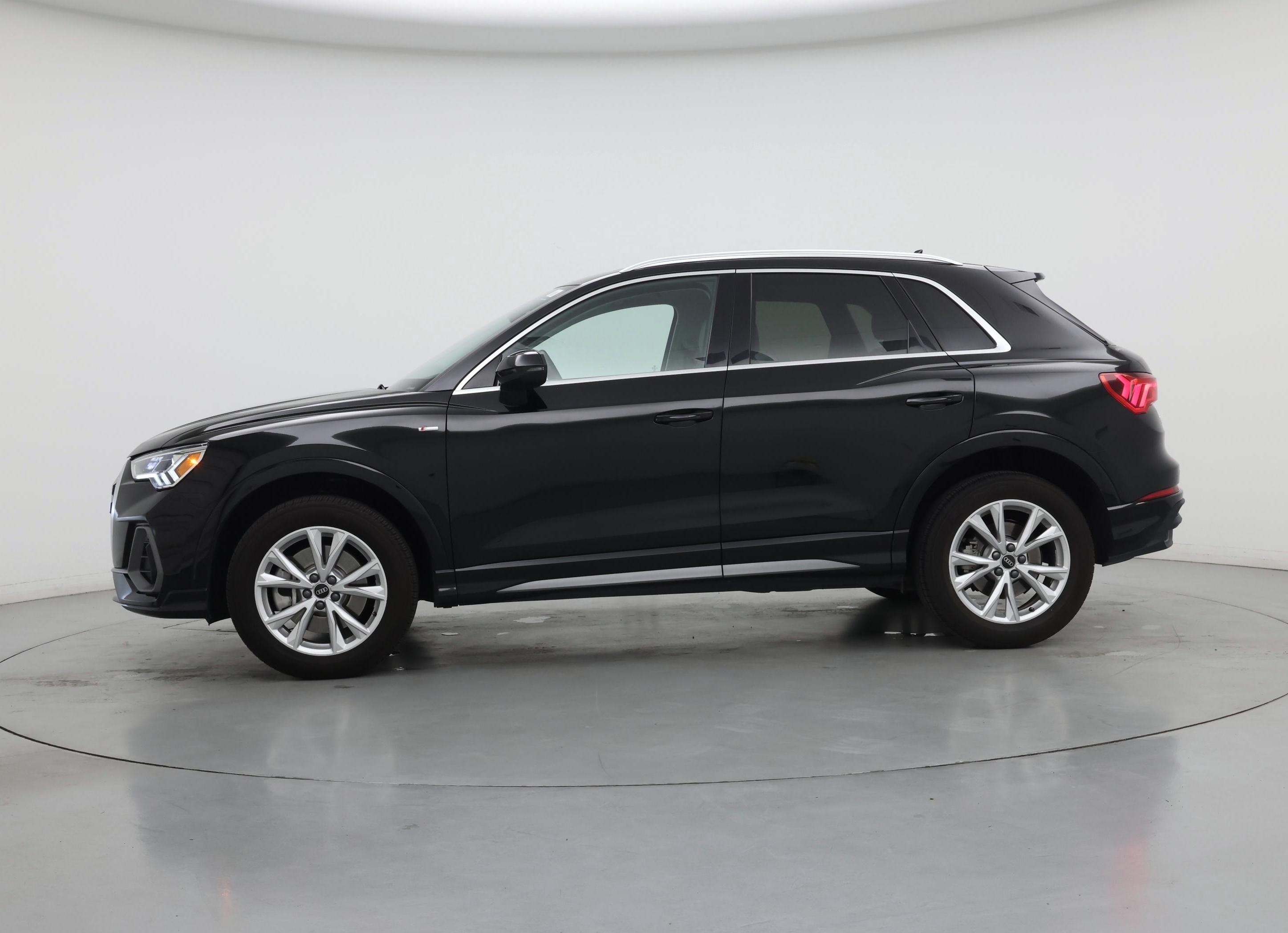 Thumbnail: 2023 Audi Q3 - 3