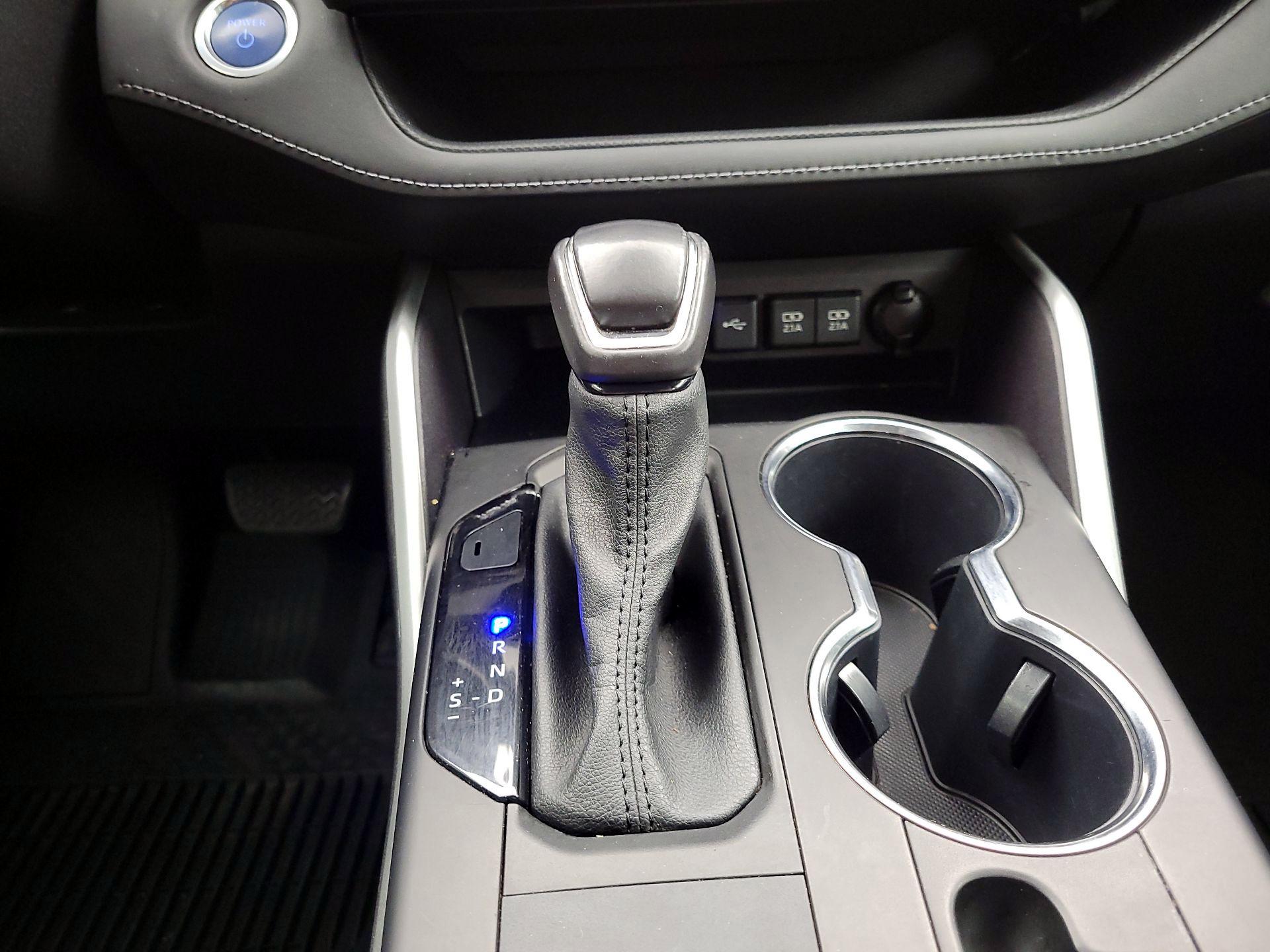 Thumbnail: 2021 Toyota Highlander - 18