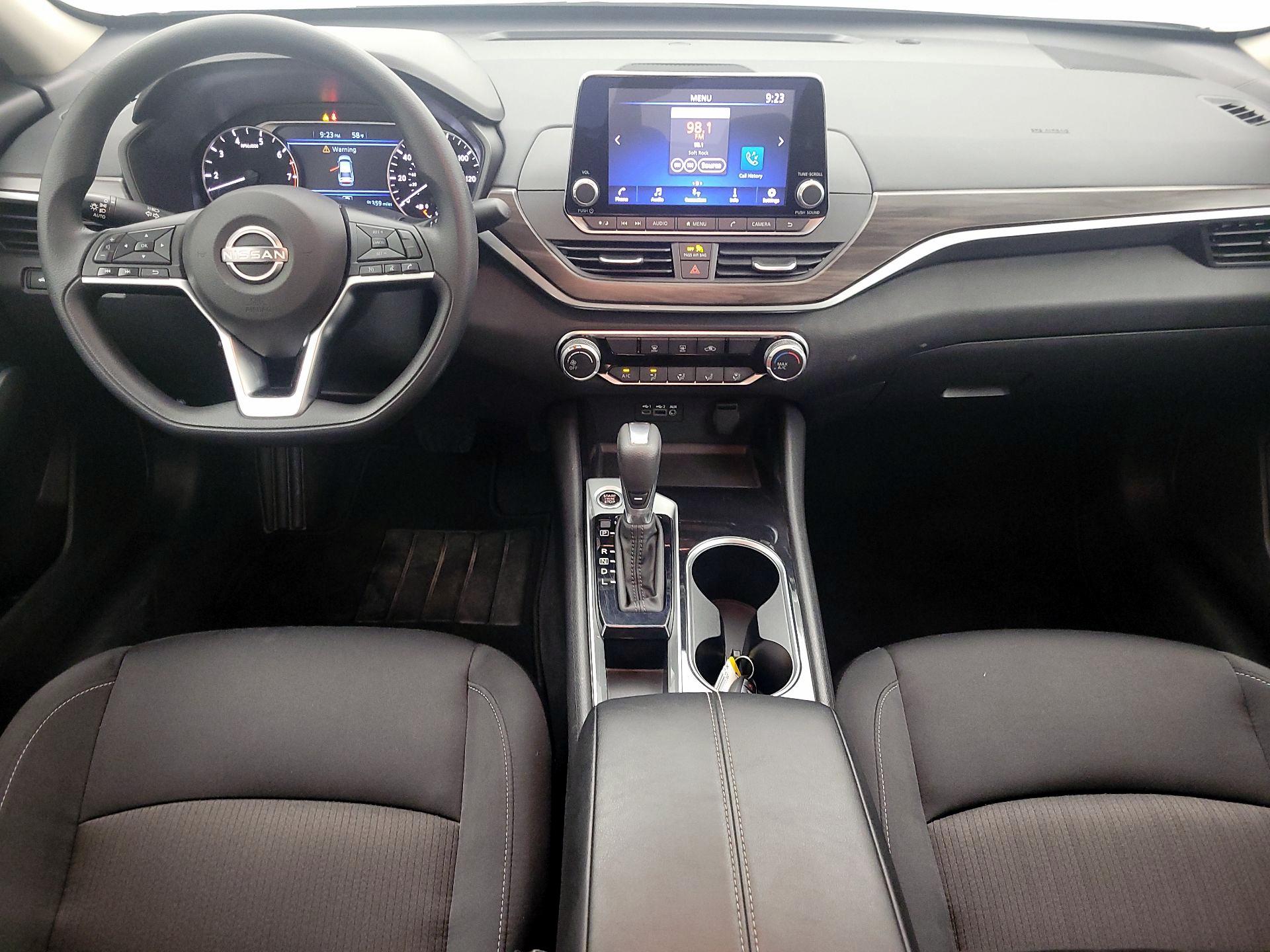 Thumbnail: 2024 Nissan Altima - 9
