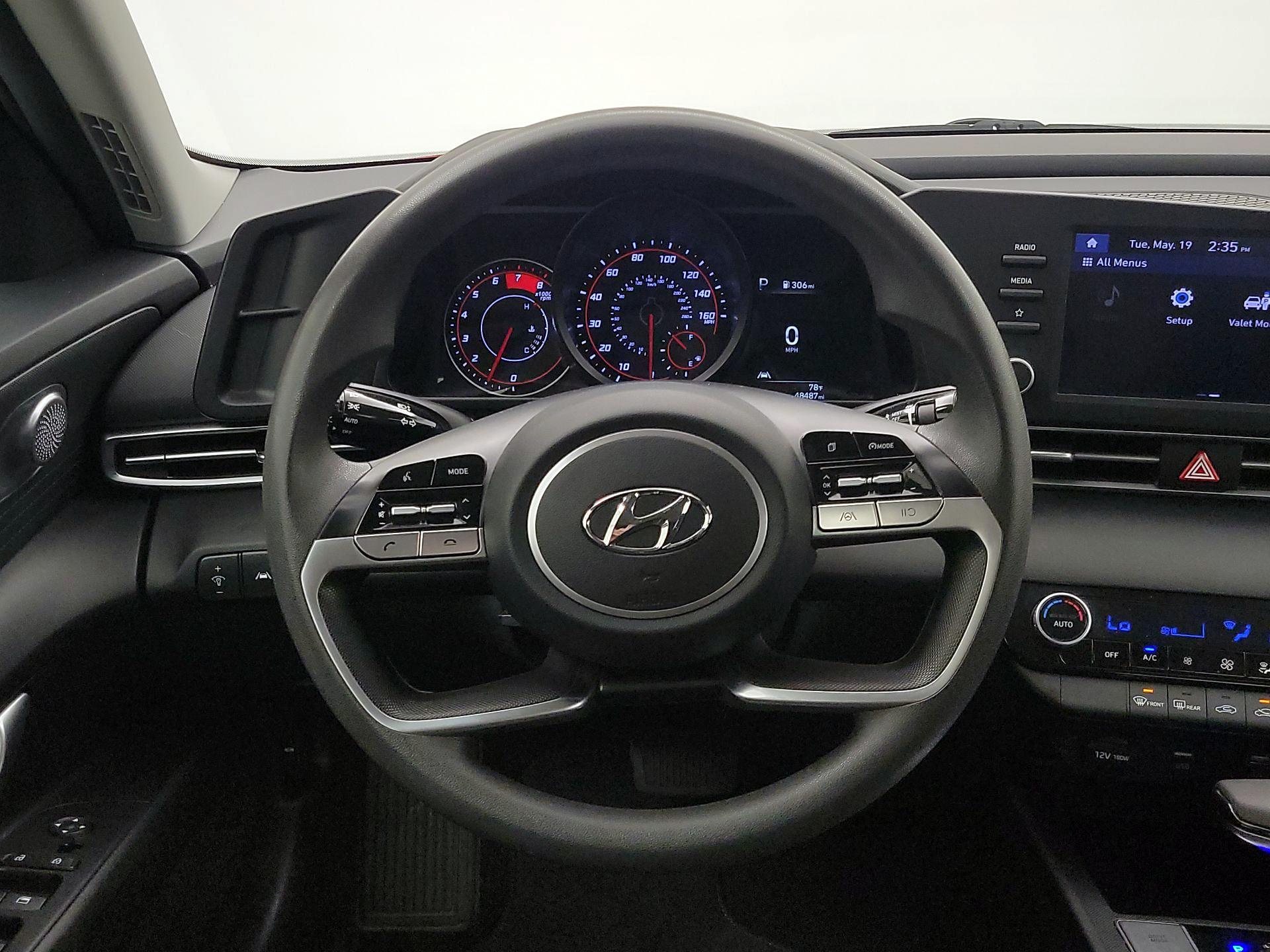 Thumbnail: 2023 Hyundai Elantra - 10