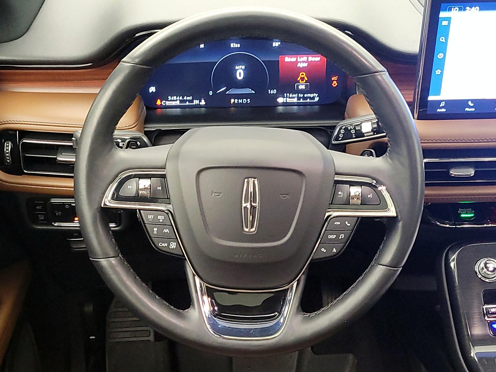 Thumbnail: 2023 Lincoln Nautilus - 10