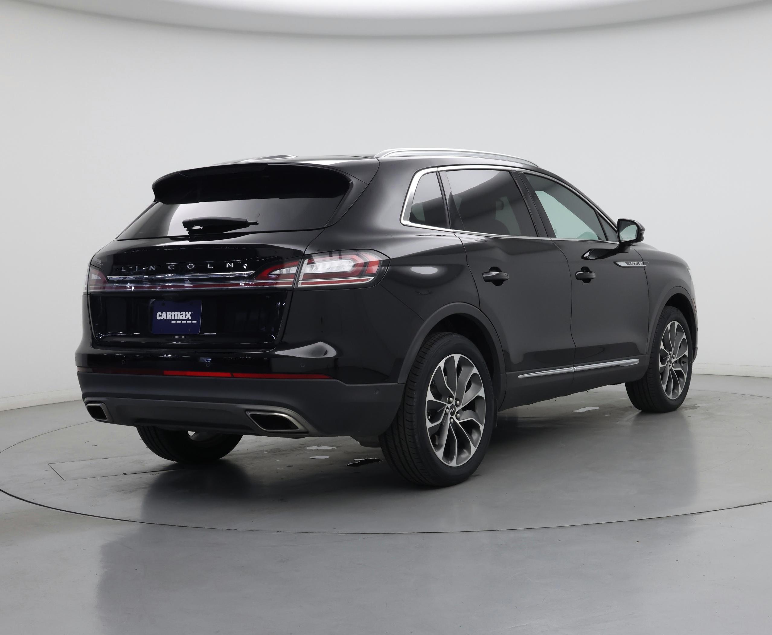Thumbnail: 2023 Lincoln Nautilus - 8